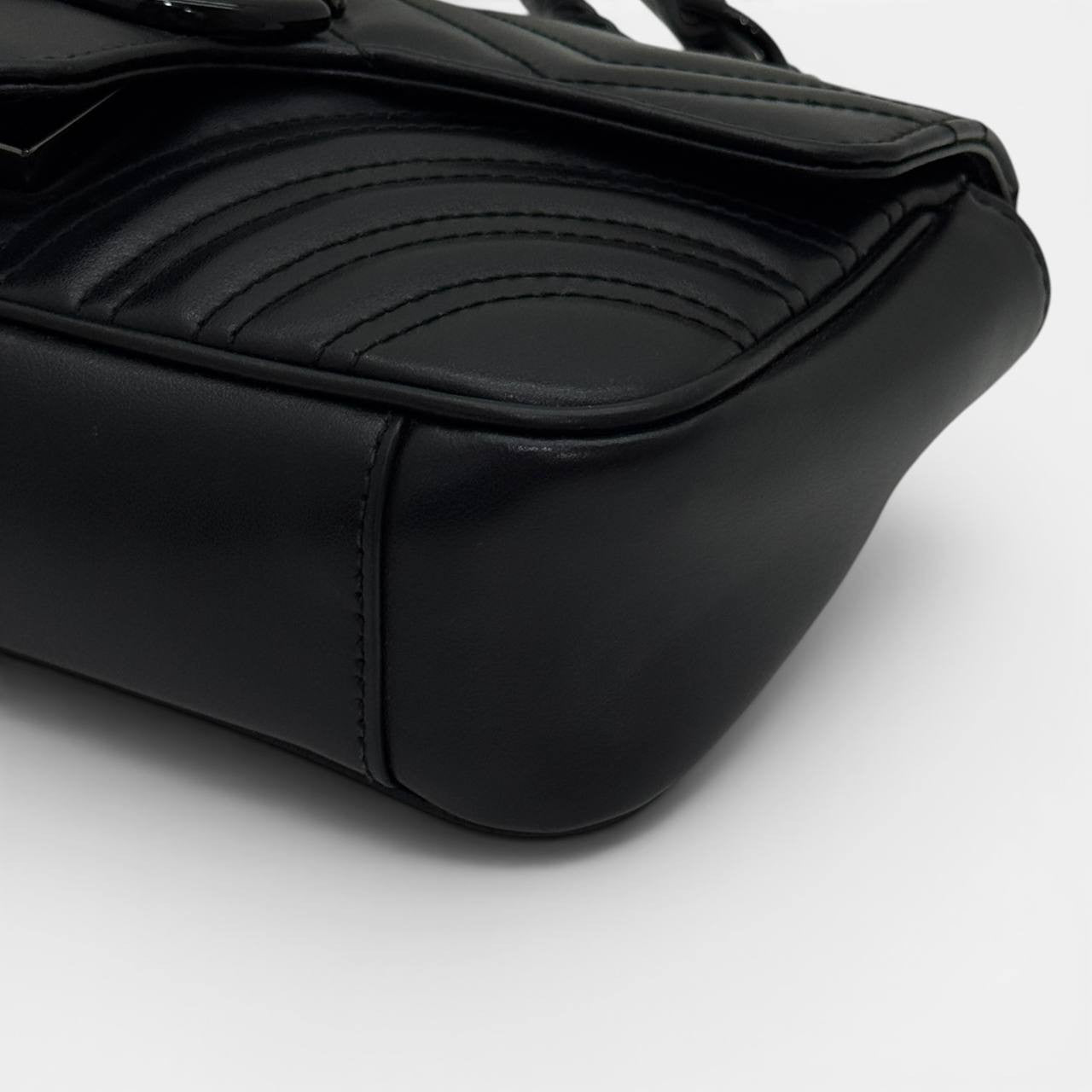 Borsa a spalla GG Marmont misura piccola