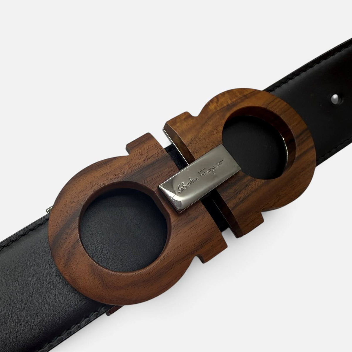 Cintura in pelle con fibbia scambiabile