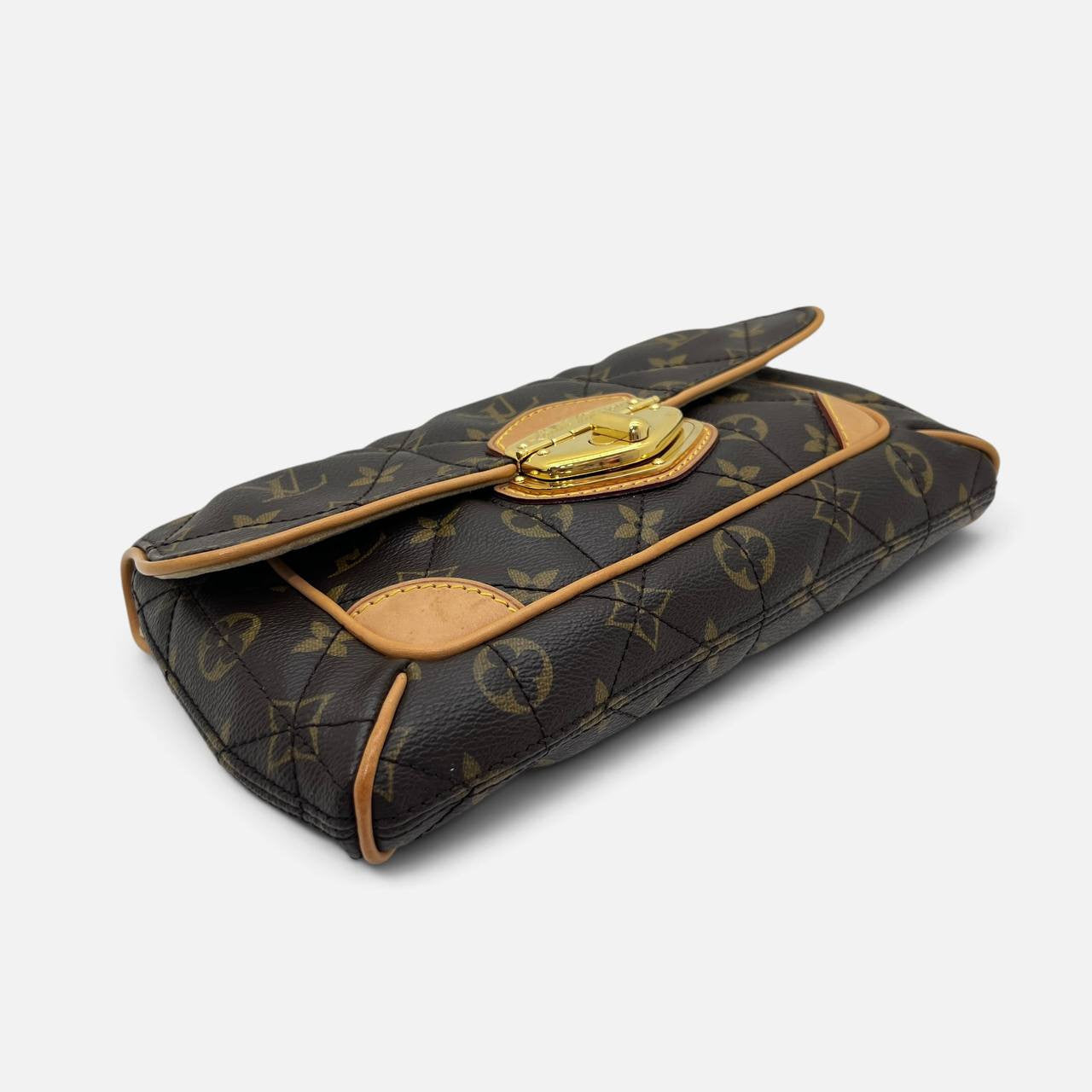 Clutch Etoile