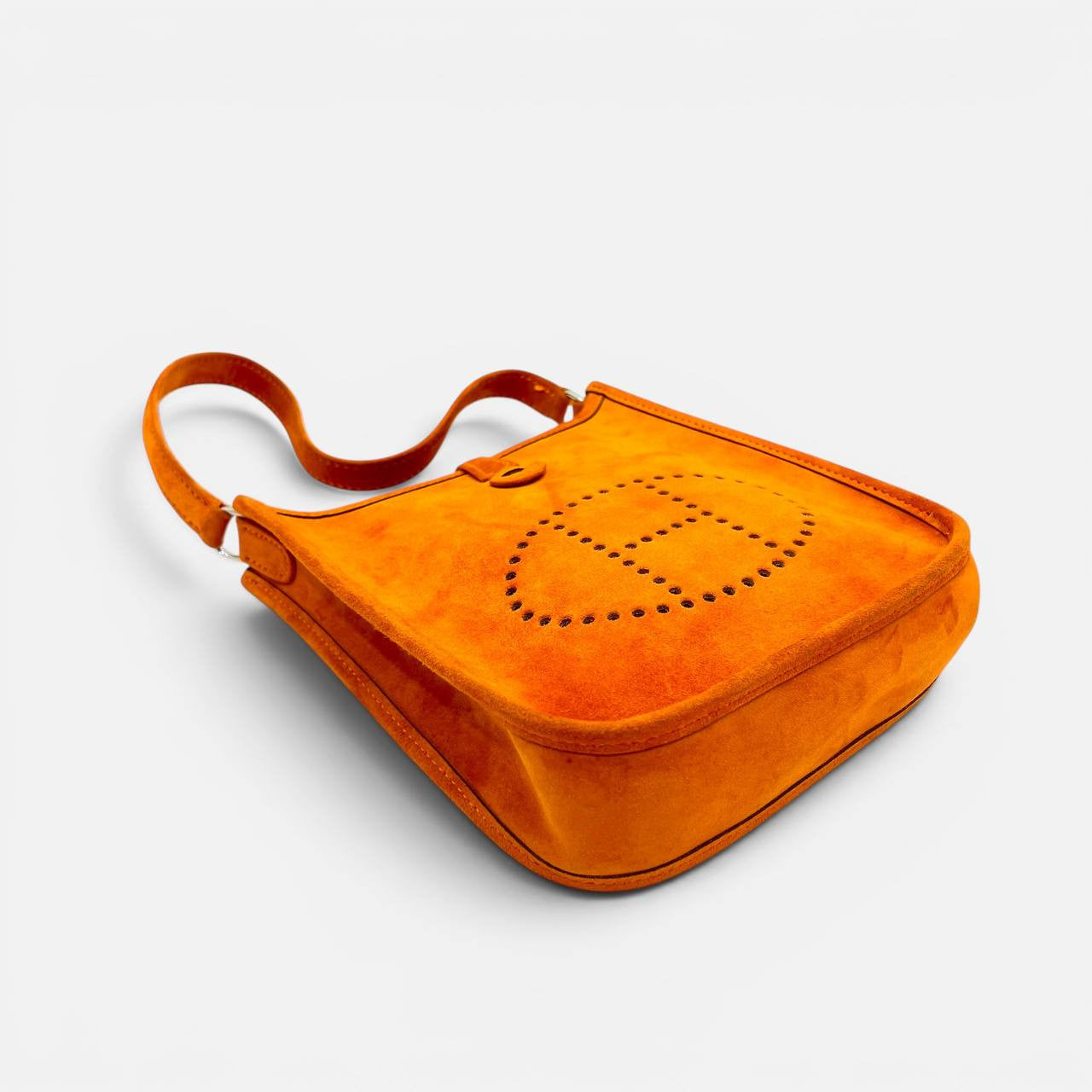 Evelyne mini a mano in suede