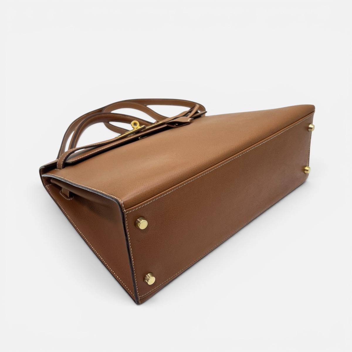 Kelly 32 Gold