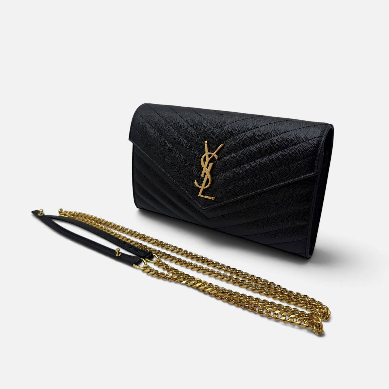 Pochette con catena Cassandre