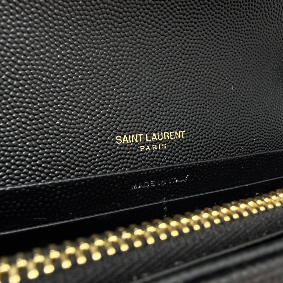 Pochette con catena Cassandre