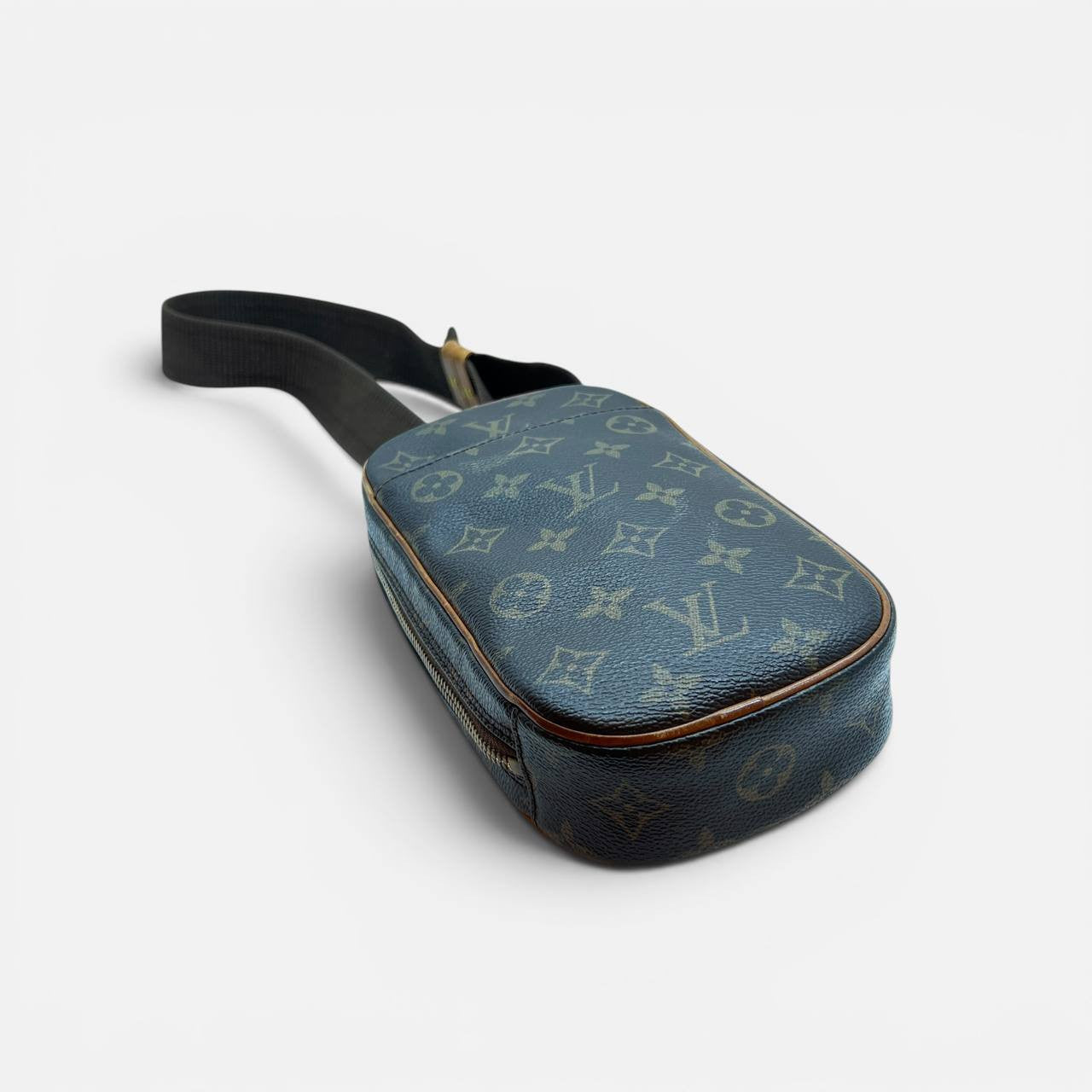 Pochette Gange con tracolla
