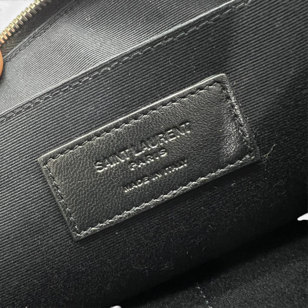 Pochette in pelle grain de pudre