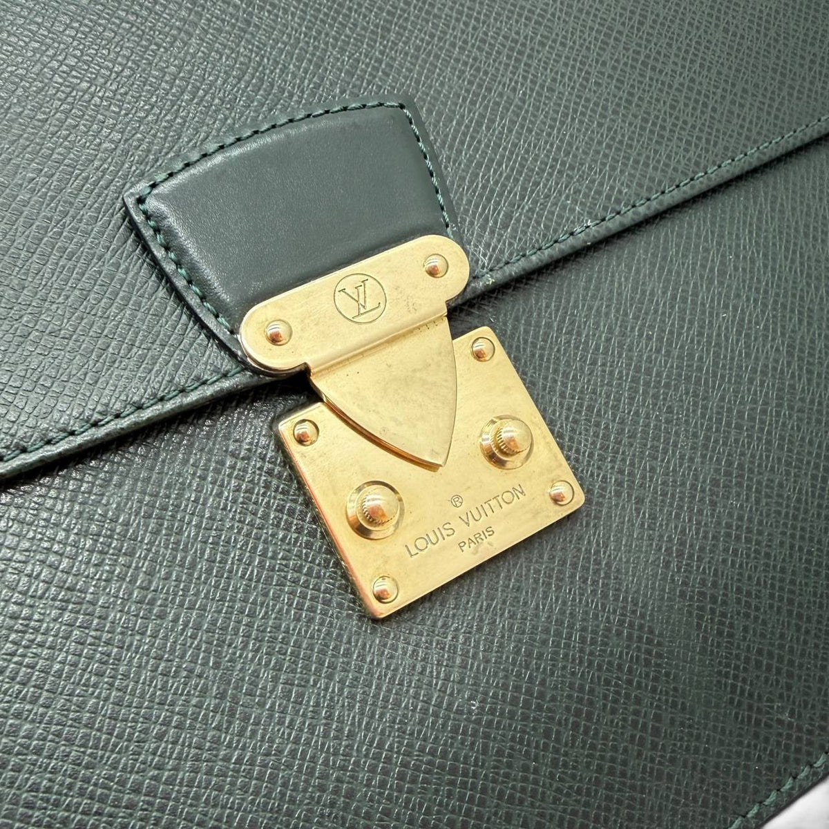 Pochette Taiga Belair