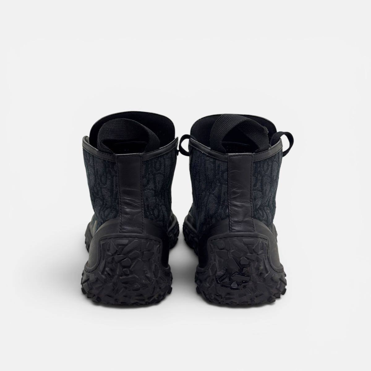 Sneakers B28 taglia 44