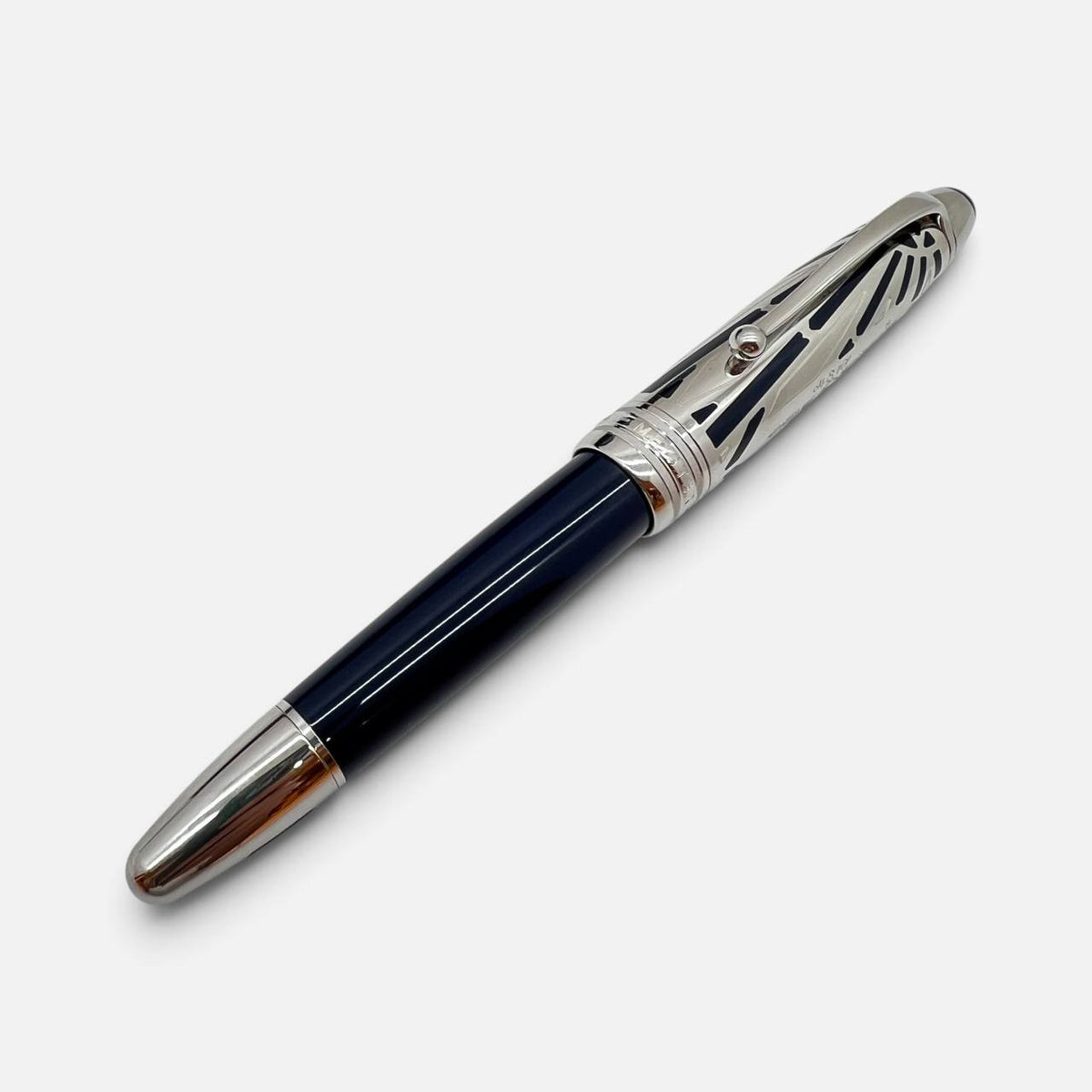 The origin collection Doué LeGrand