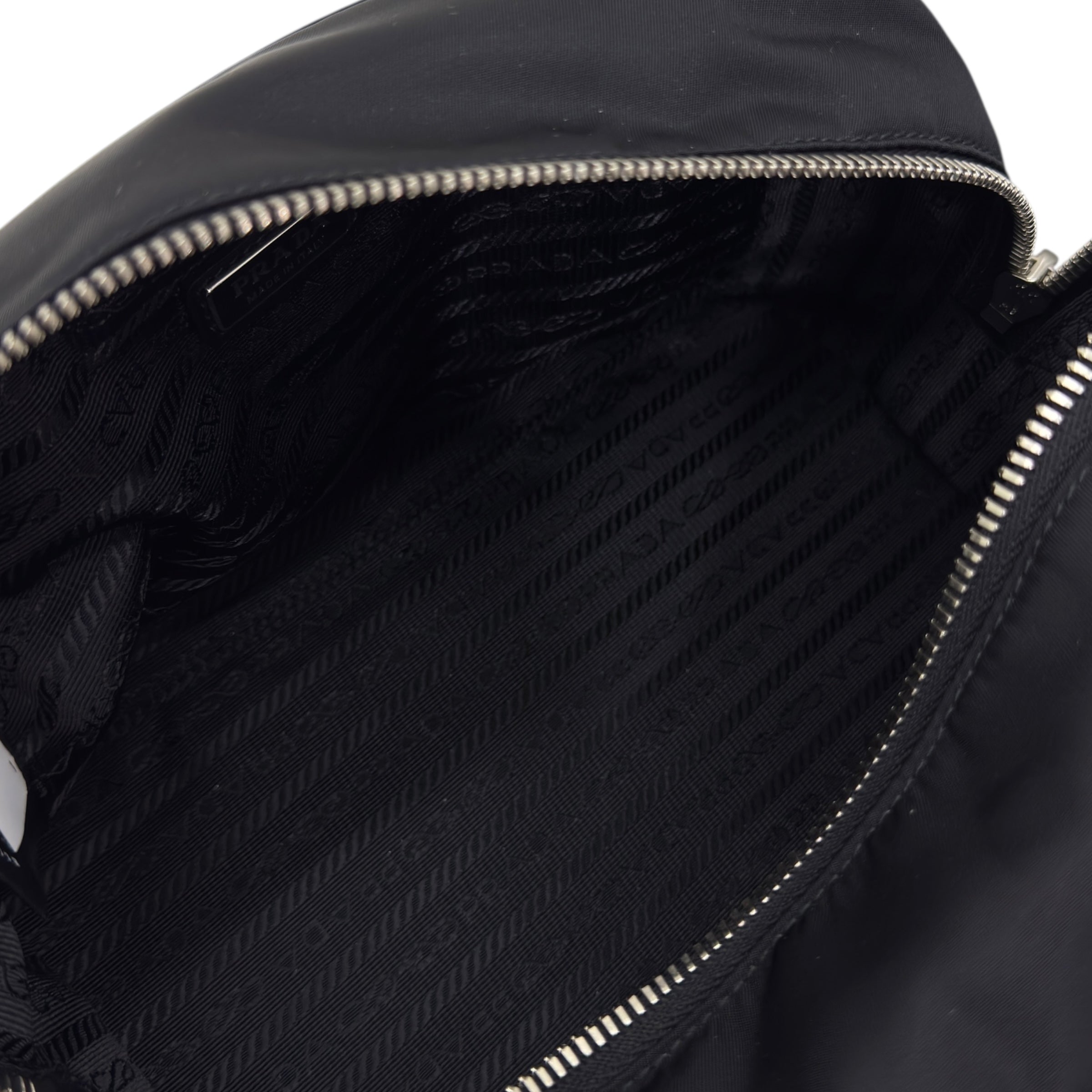 Pouch da viaggio in Re-Nylon