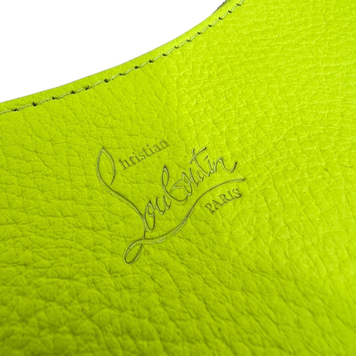 LOUBOUTIN LOUBILA CHAIN BORSA A SPALLA IN PELLE FLUO