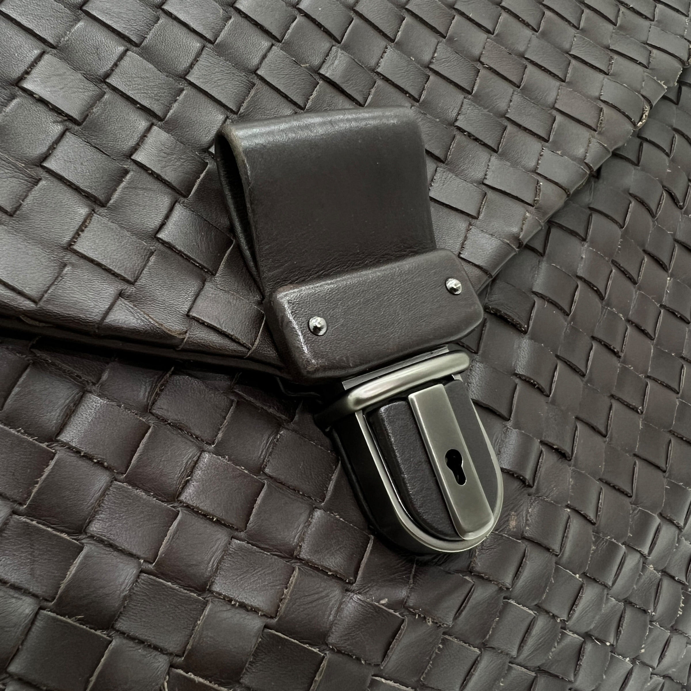 Portadocumenti Intrecciato in pelle marrone