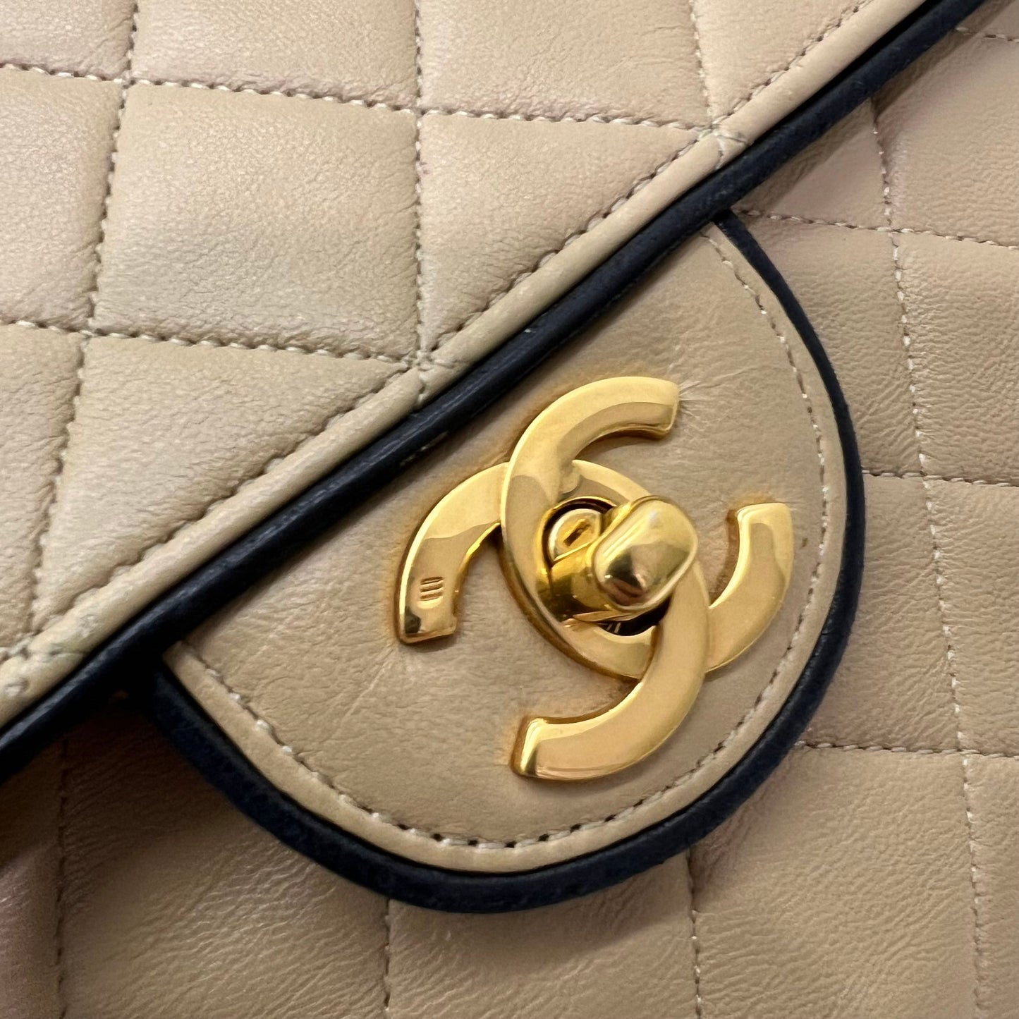 CHANEL VINTAGE BEIGE LAMB FLAP