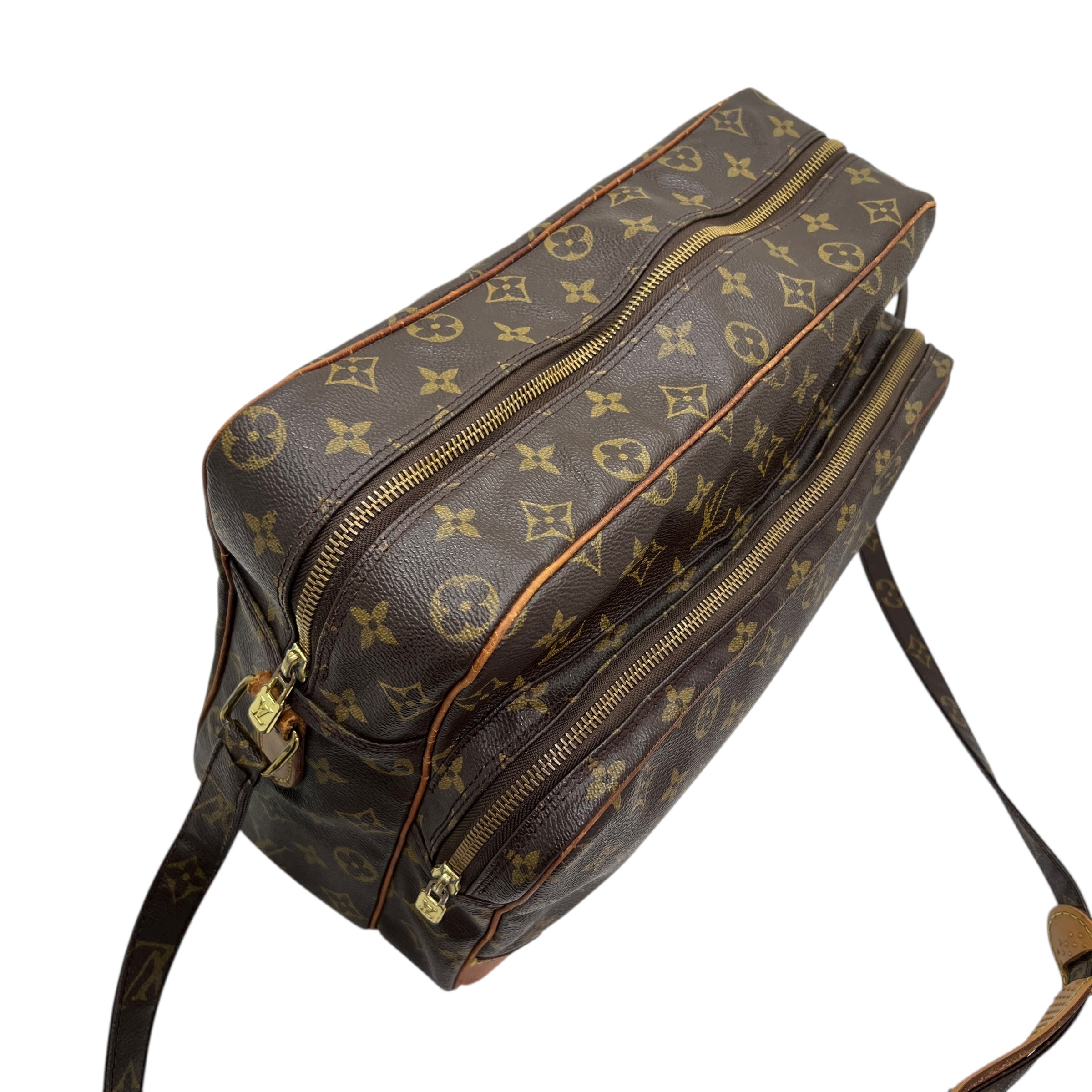 Nil vintage Monogram