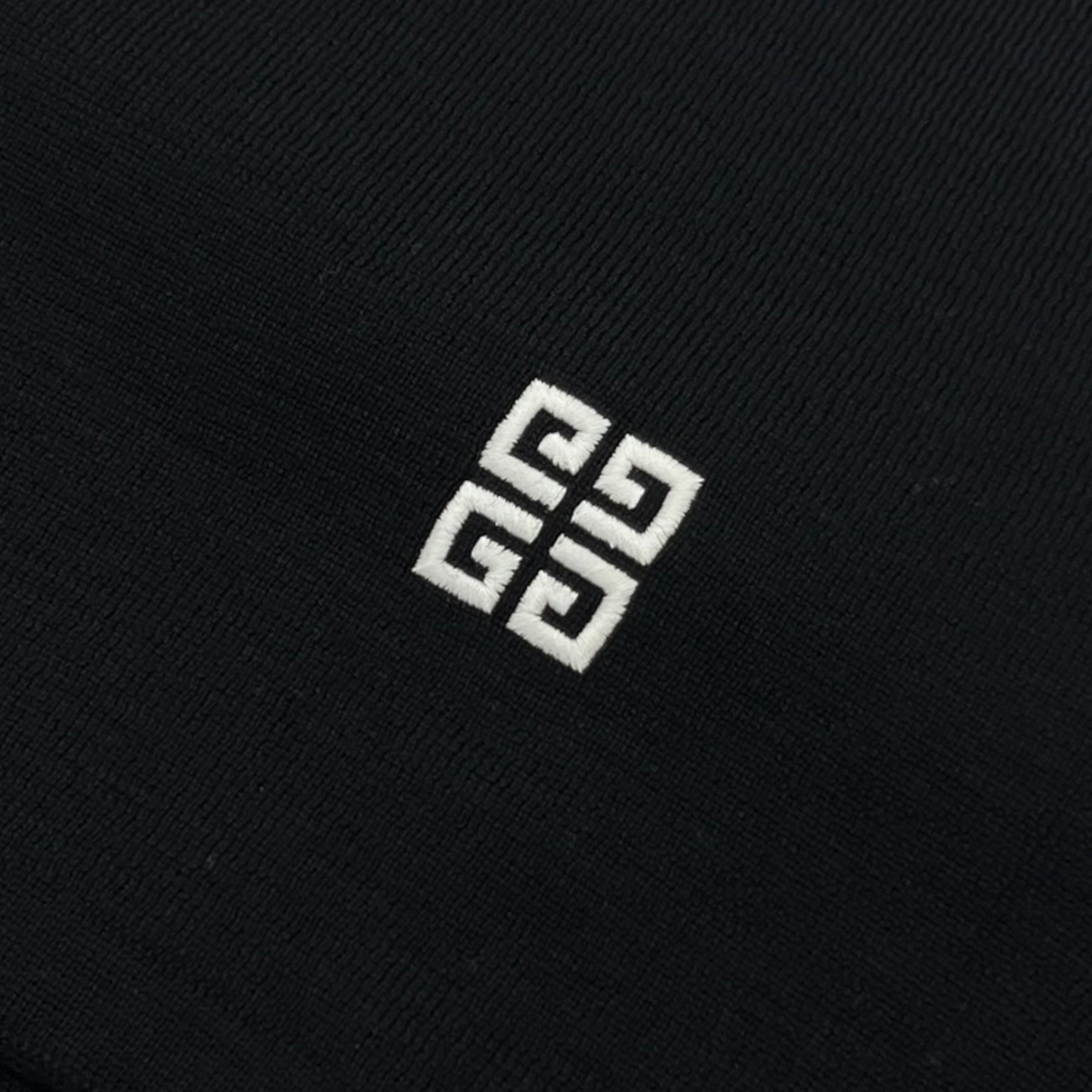 Sciarpa con ricamo 4G