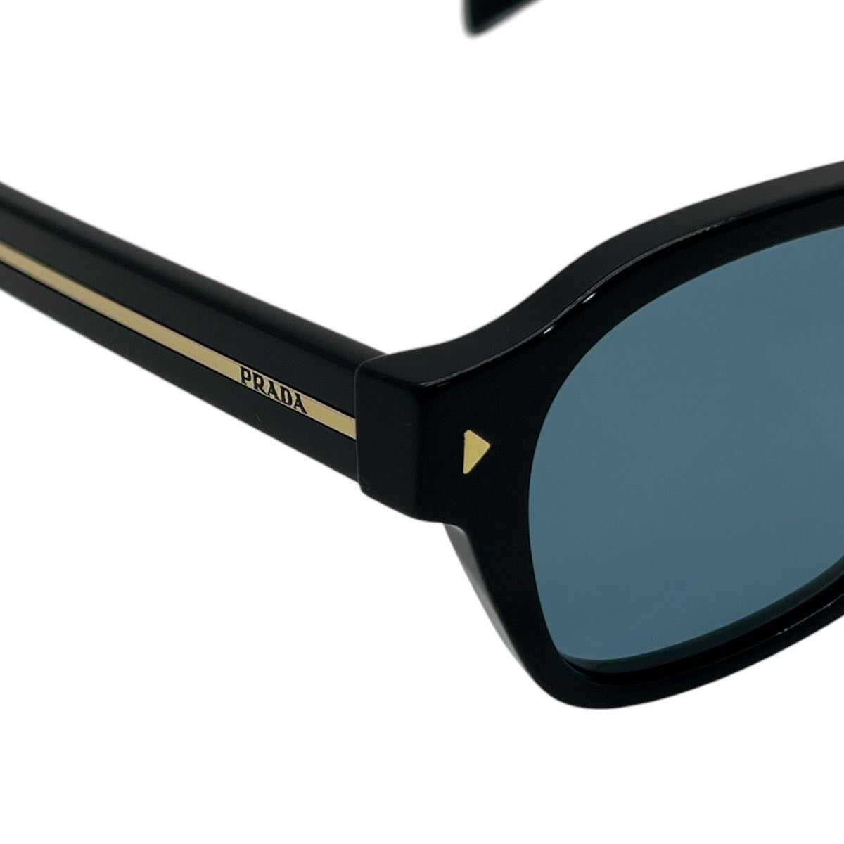 PRADA OCCHIALI DA SOLE CON ICONICA PLACCA IN METALLO