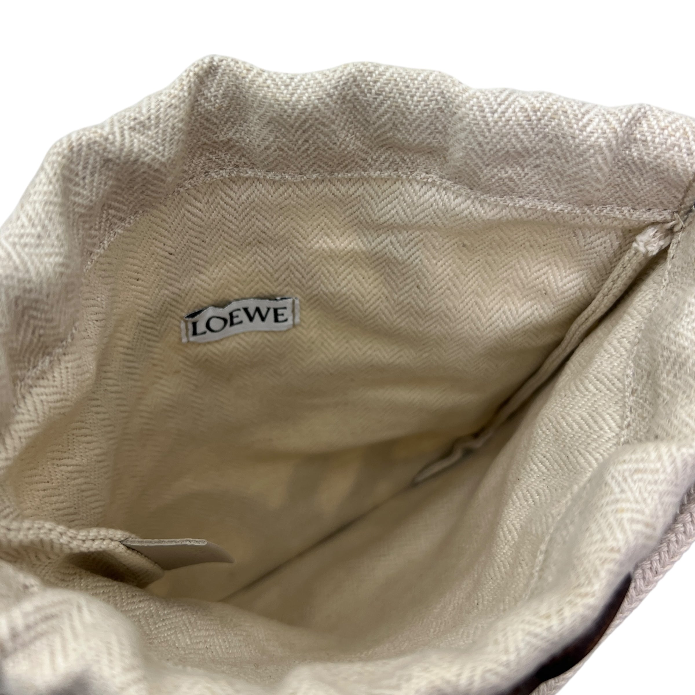 Borsa a tracolla Anagram Cut Out