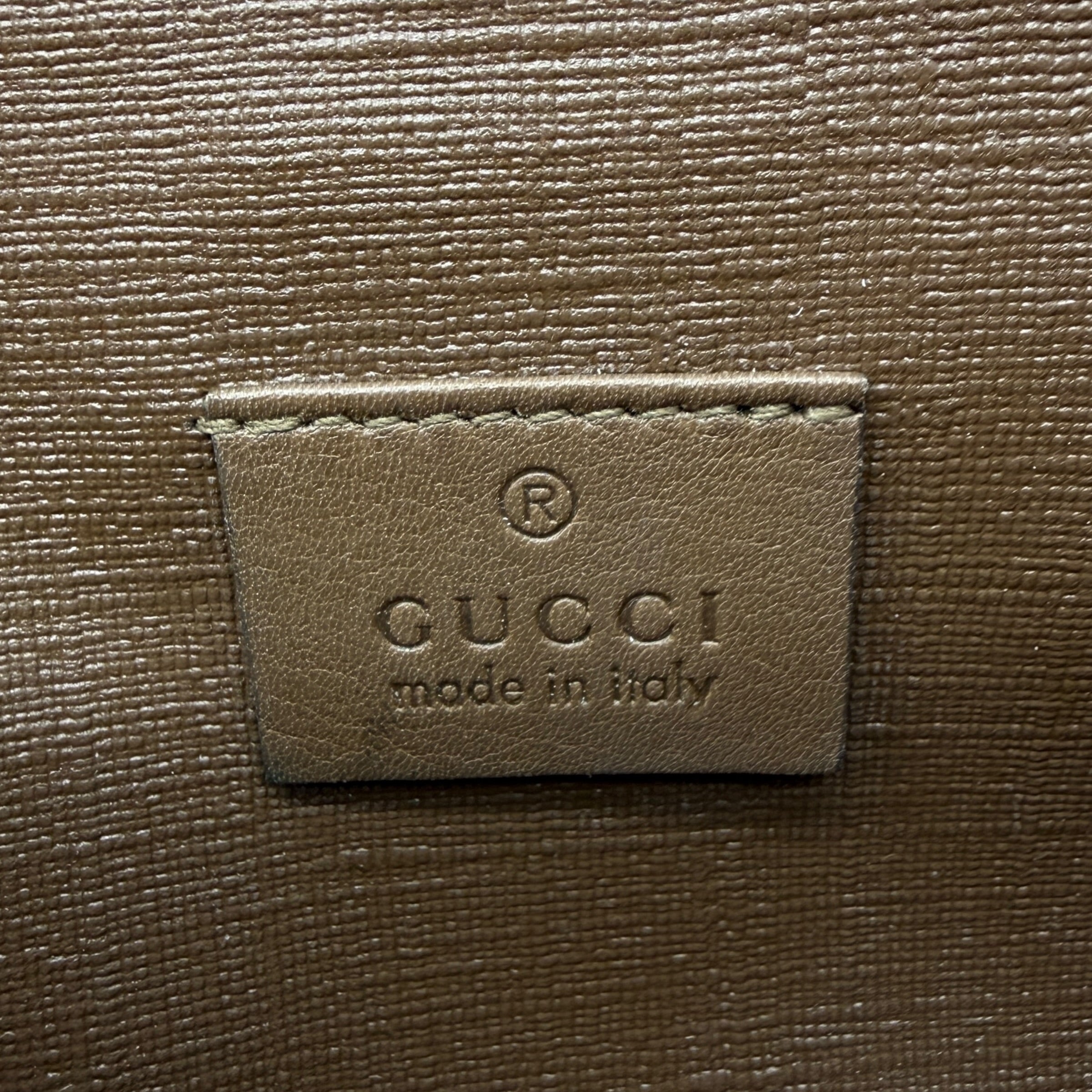 Portafoglio lungo bi-fold in tessuto GG supreme