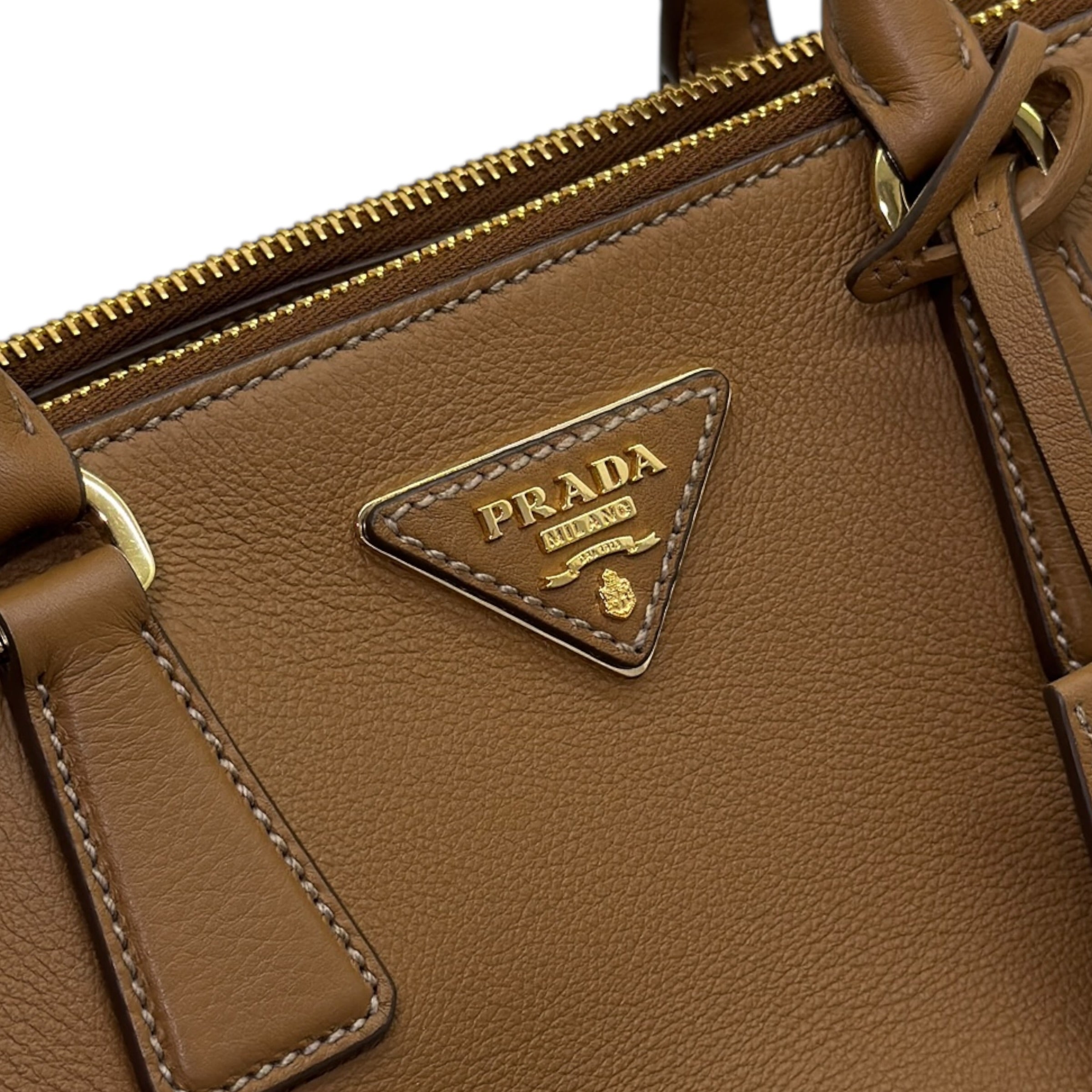 Borsa Prada Galleria medium in pelle