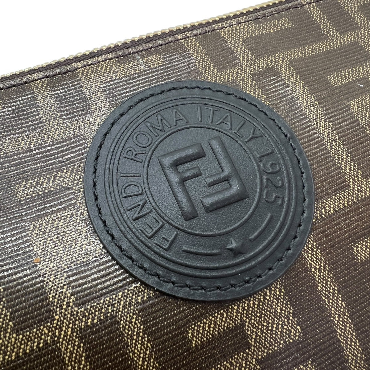 FENDI POCHETTE ZUCCA GRANDE