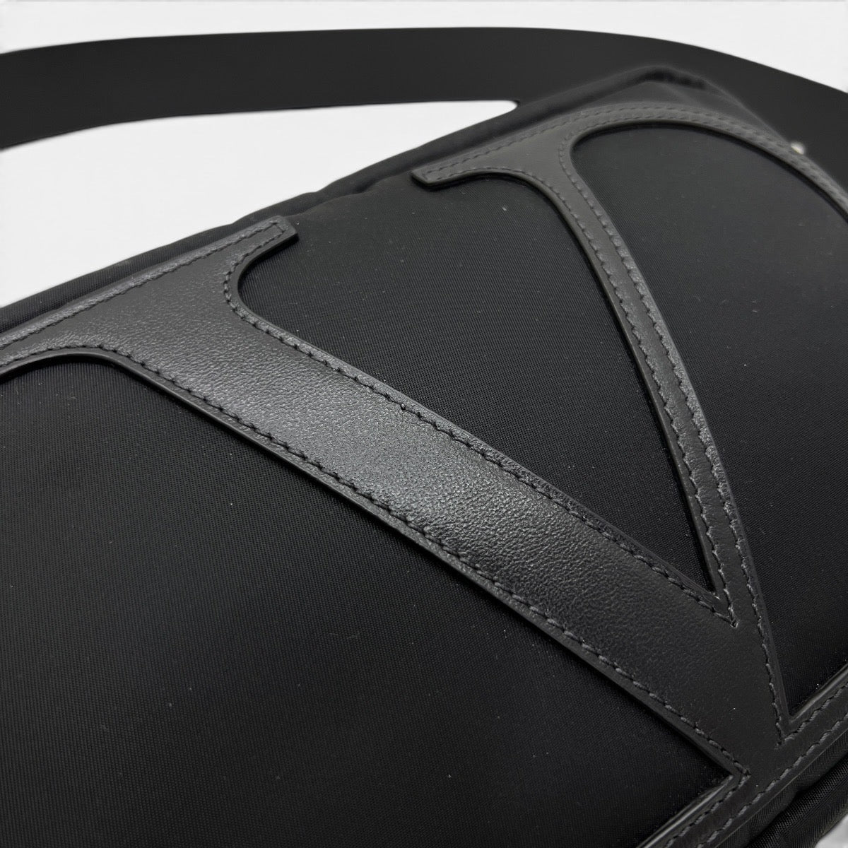 Tracolla in nylon e pelle