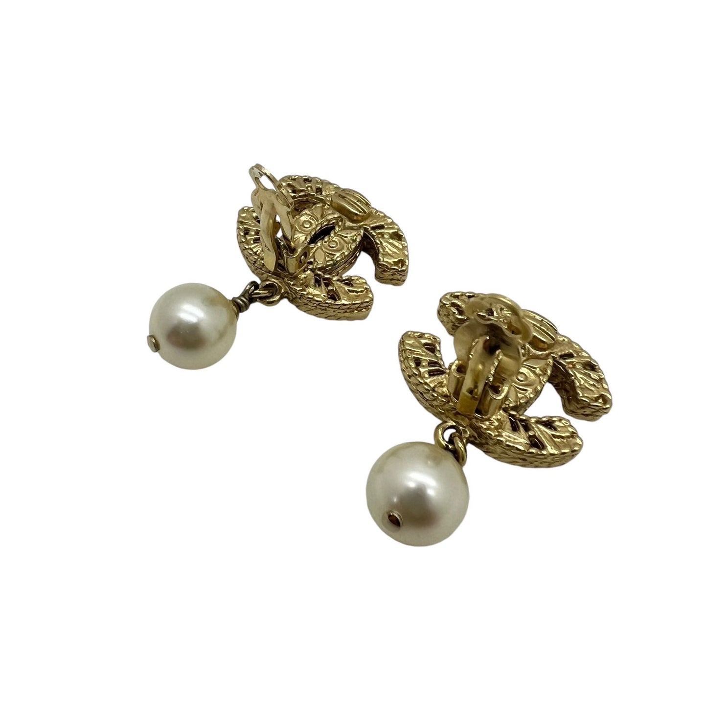 CHANEL PEARL EARRINGS