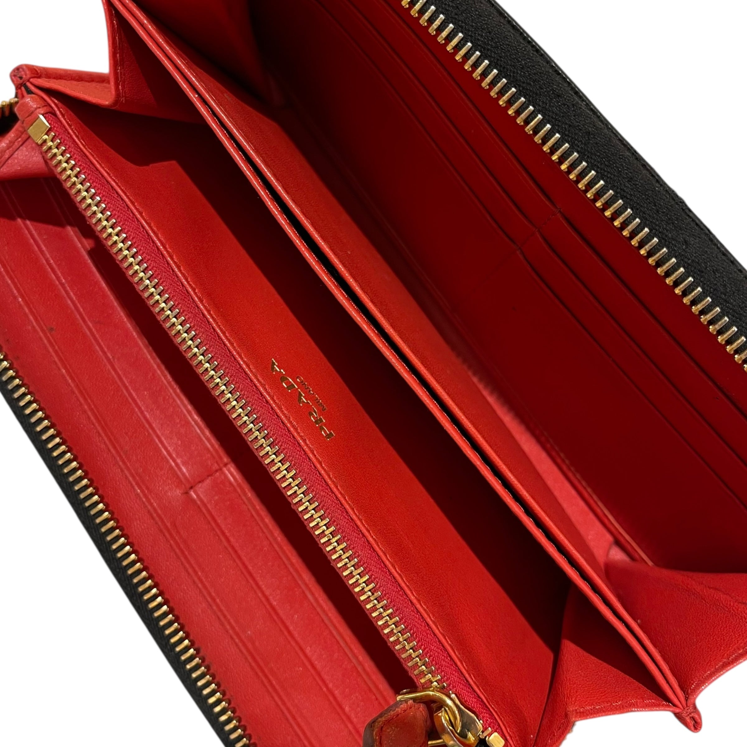 Portafoglio lungo con zip