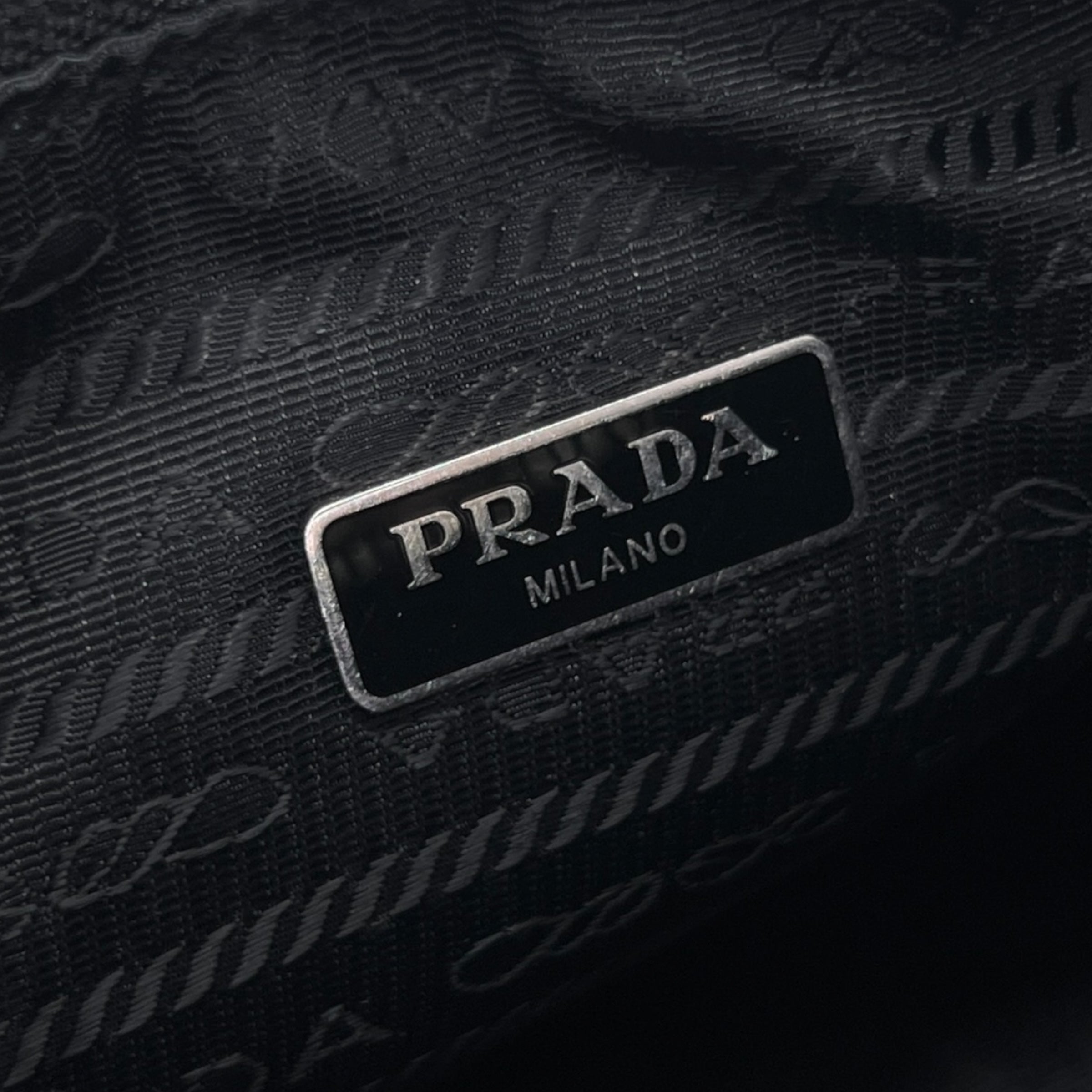 Borsa Prada Re-Edition 2005 in Re-Nylon
