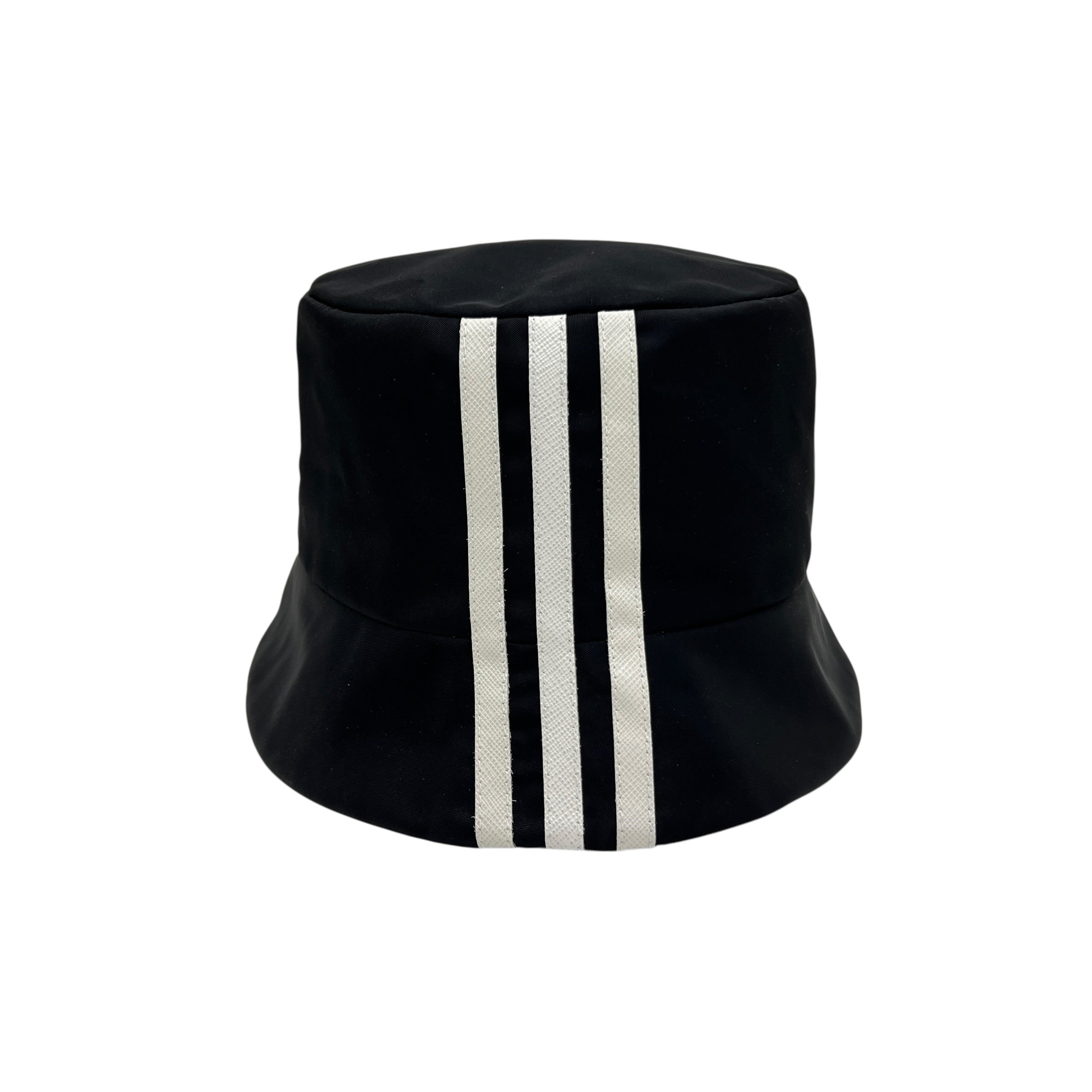 X Adidas cappello da pescatore Re-Nylon