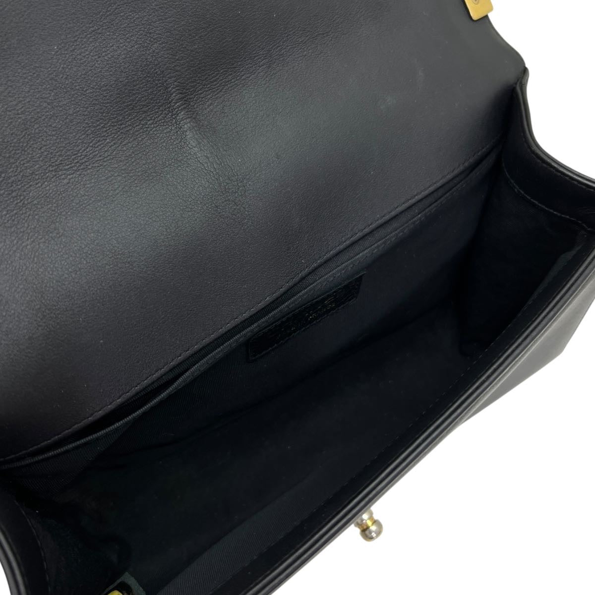 CHANEL BORSA BOY