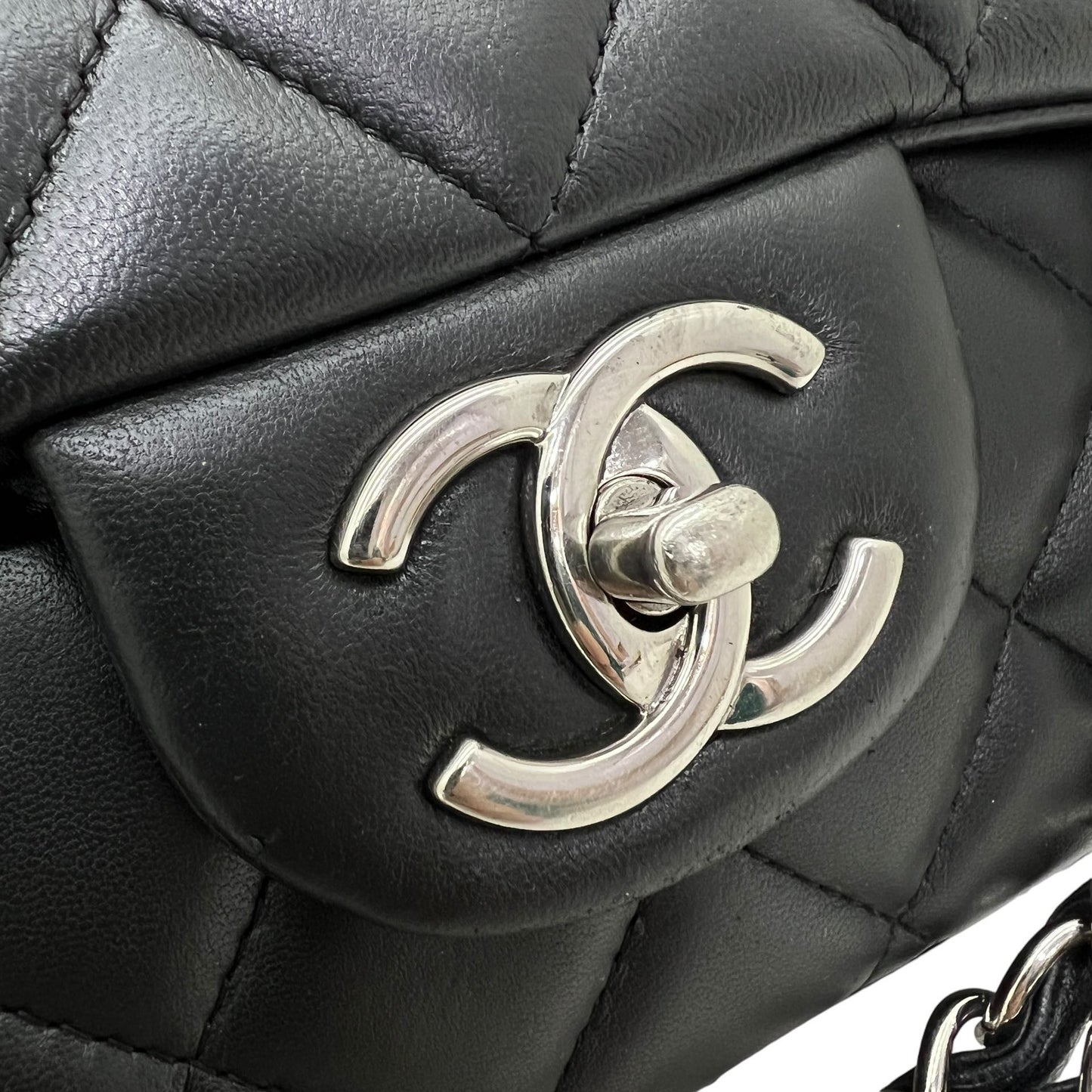 CHANEL MAXI BORSA CLASSICA TIMELESS IN AGNELLO