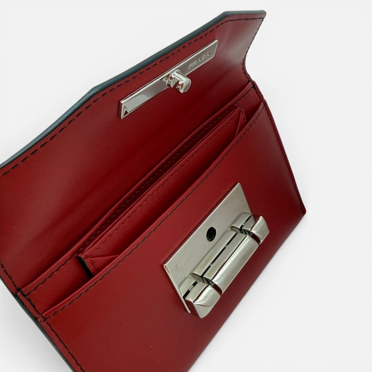 Prada portafoglio con porta carte