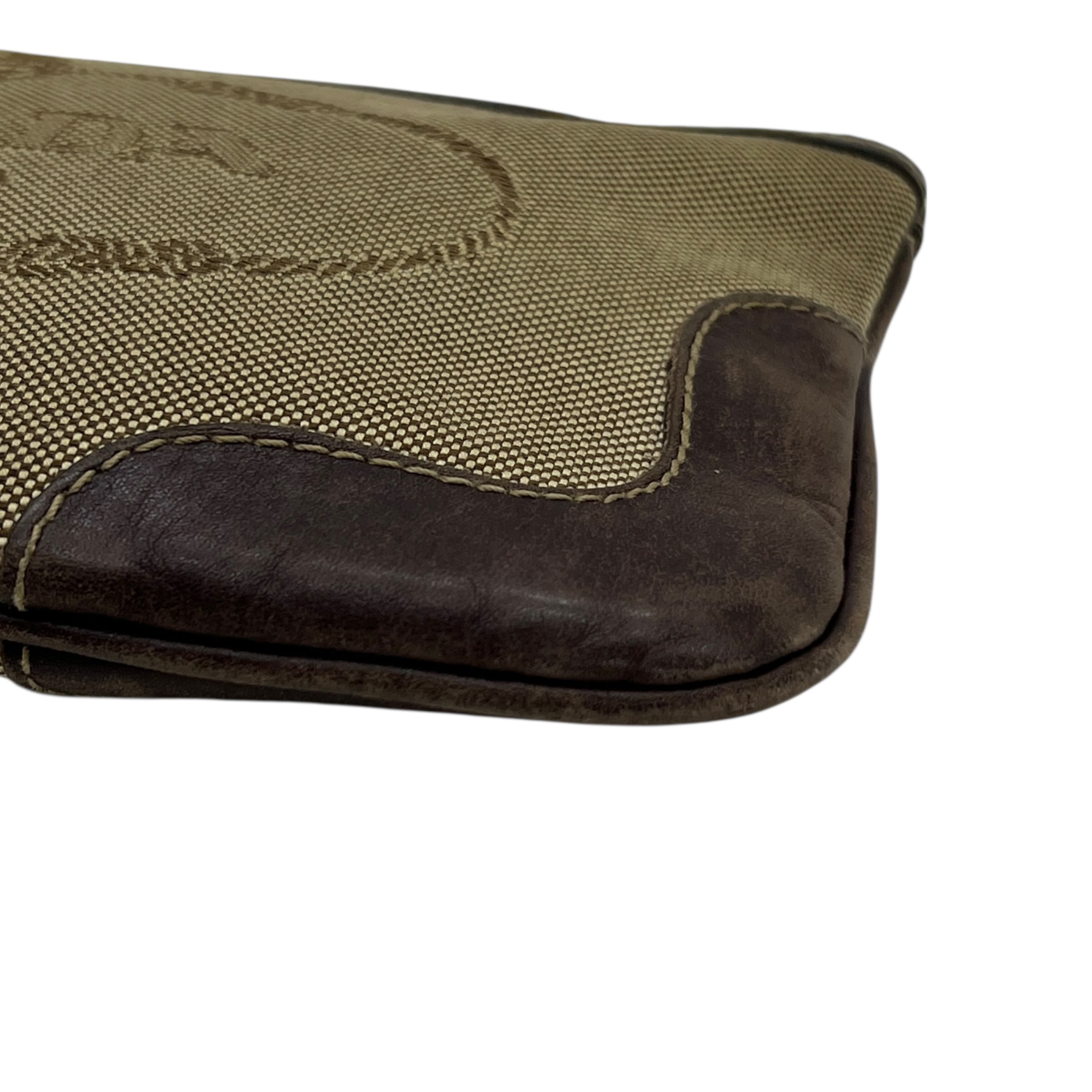 Pochette in tessuto e pelle