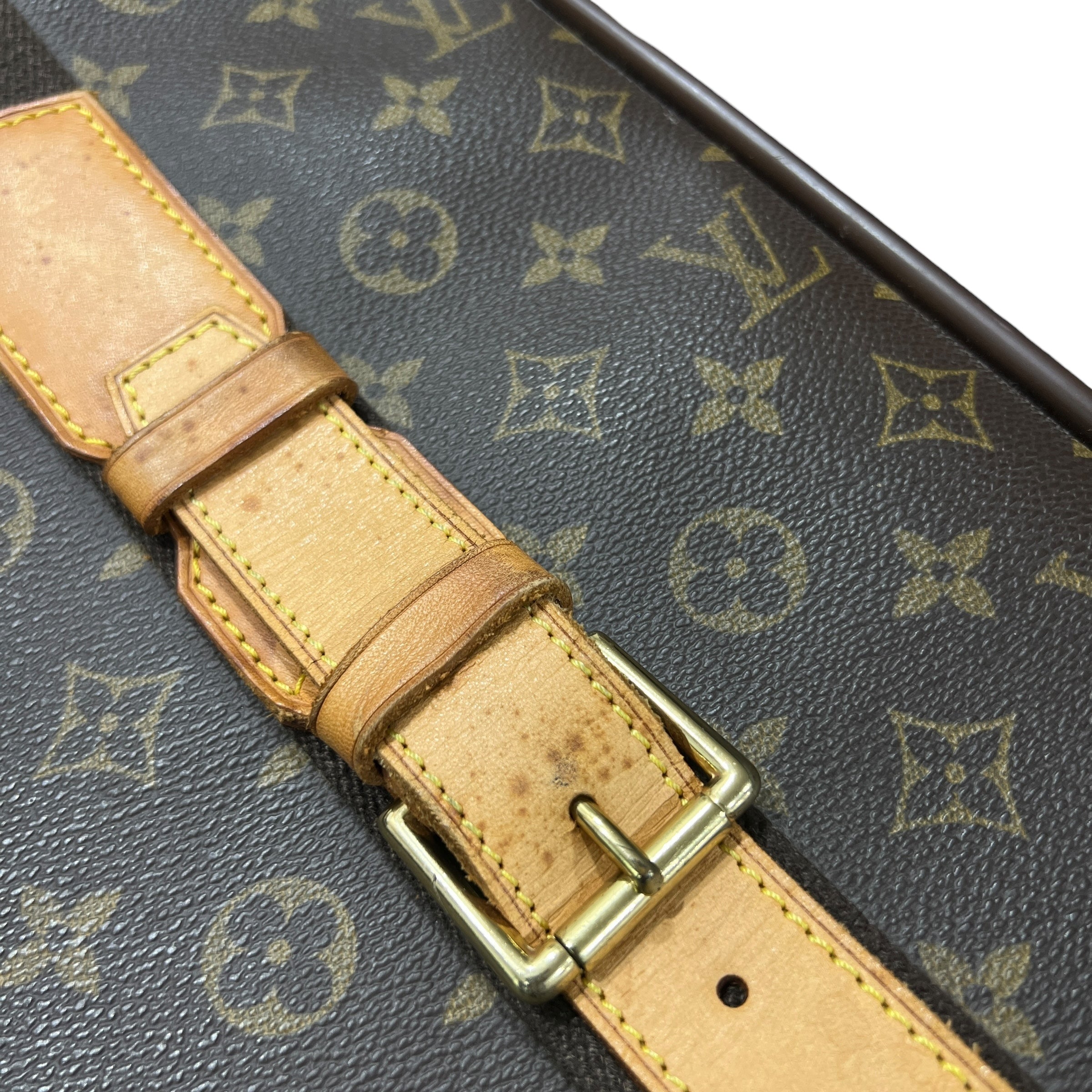 Satellite 53 Valigia semirigida con tracolla