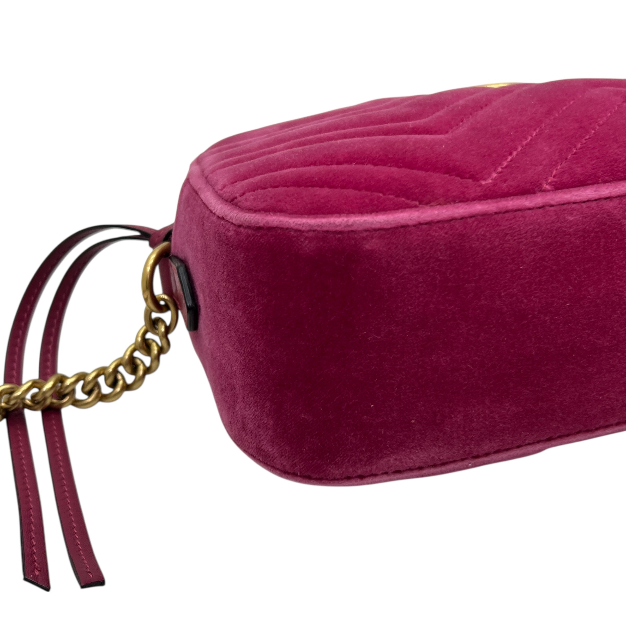 Camera bag GG Marmont in velluto misura piccola