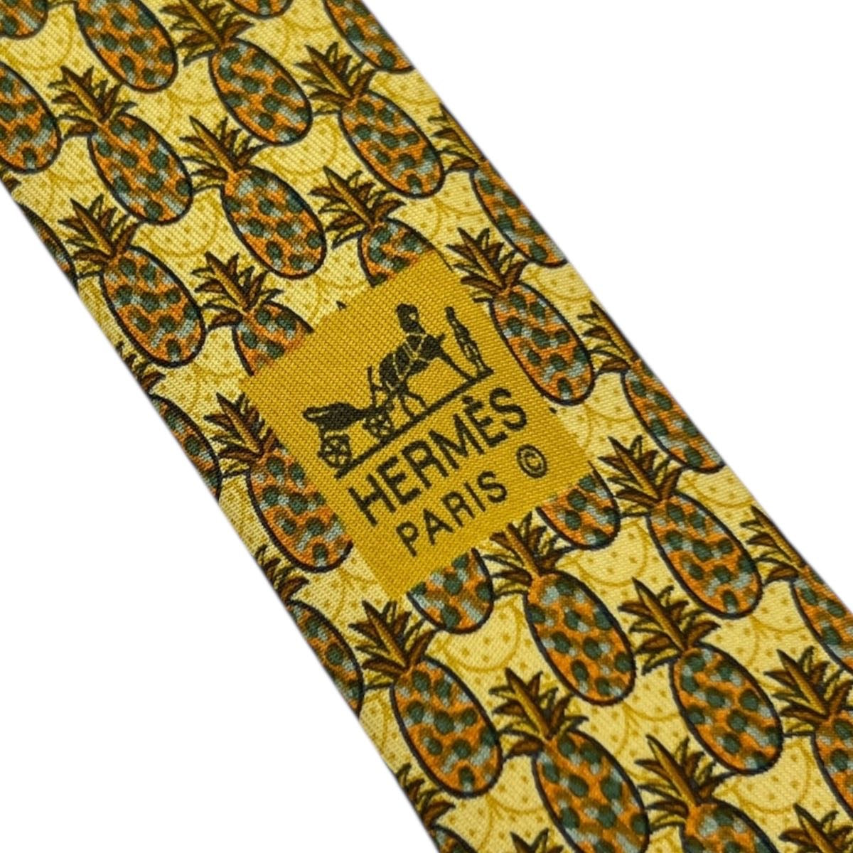 HERMÈS CRAVATTA IN SETA