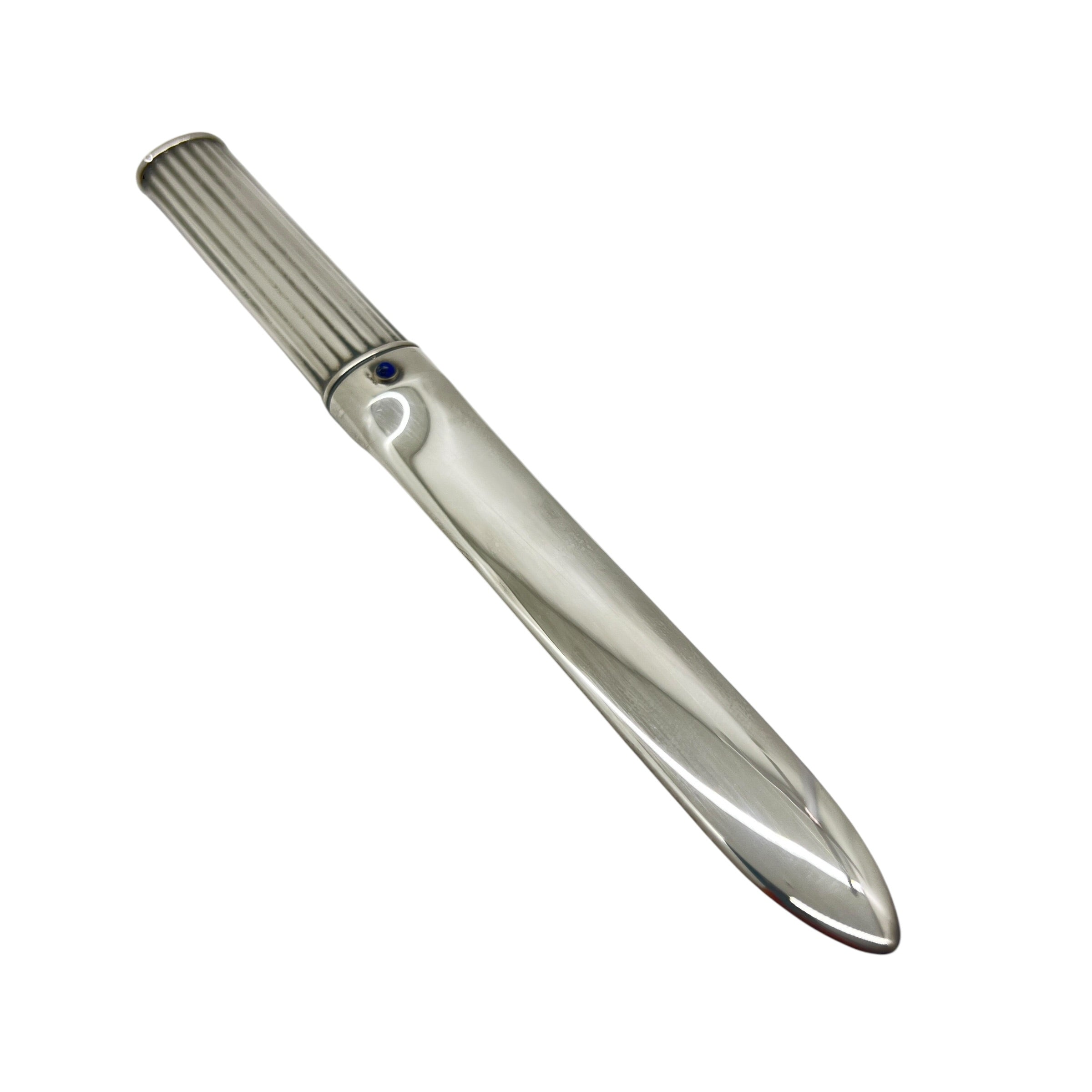 Taglia carte in metallo argentato