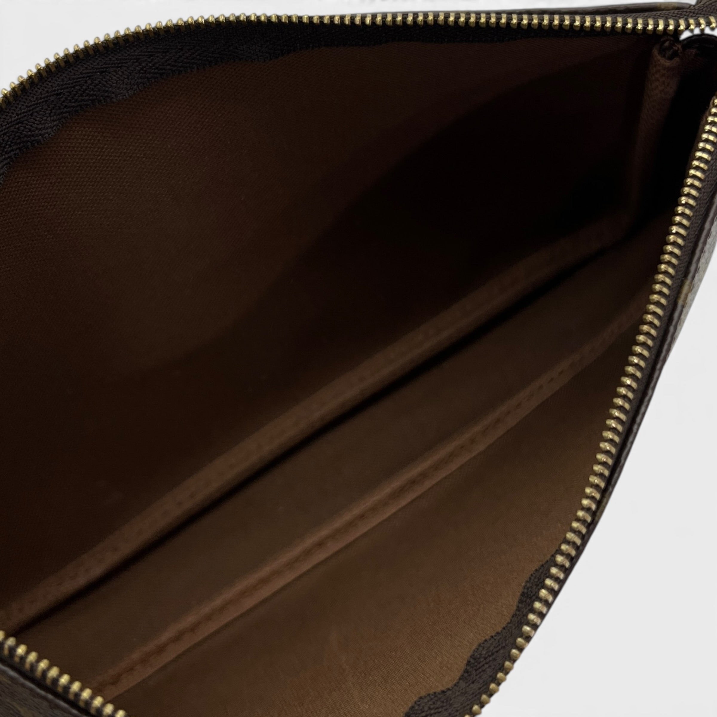 Pochette Accessoires Monogram