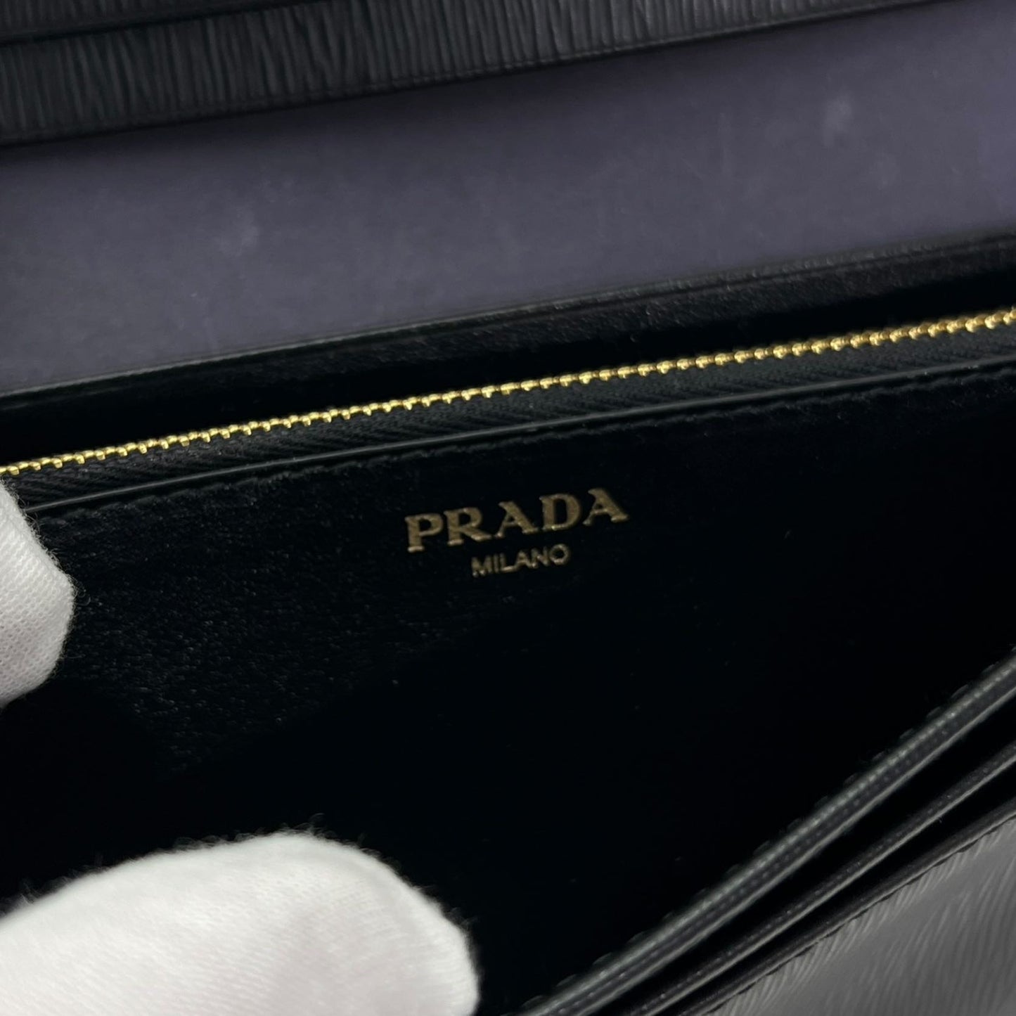 PRADA PORTAFOGLIO GRANDE IN SAFFIANO CON PORTACARTE