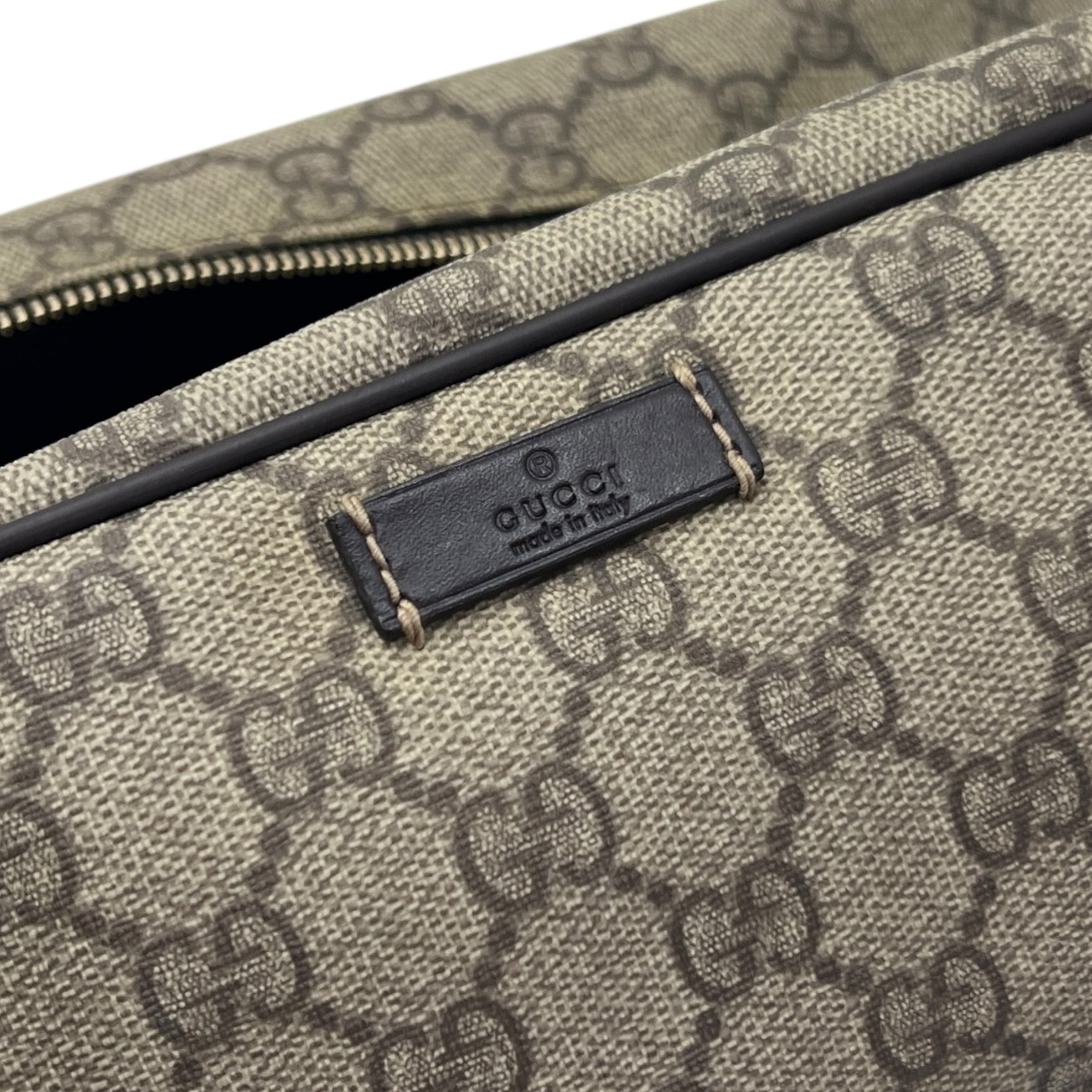Trousse da viaggio in GG Supreme