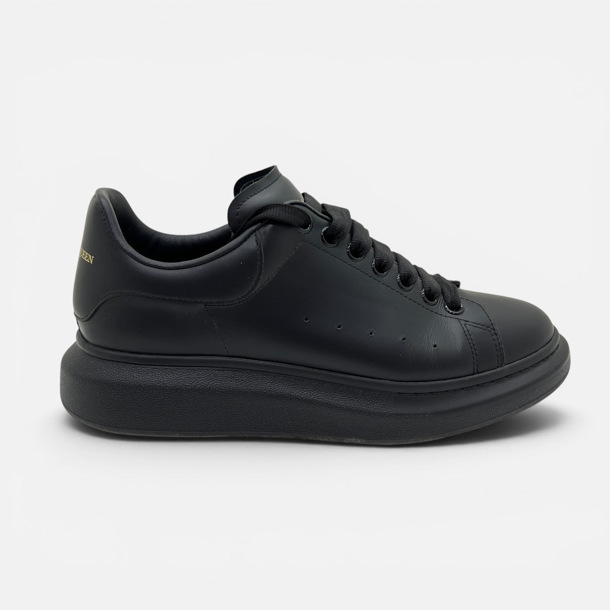 Sneakers Oversize taglia 43,5 (calzano 44,5)