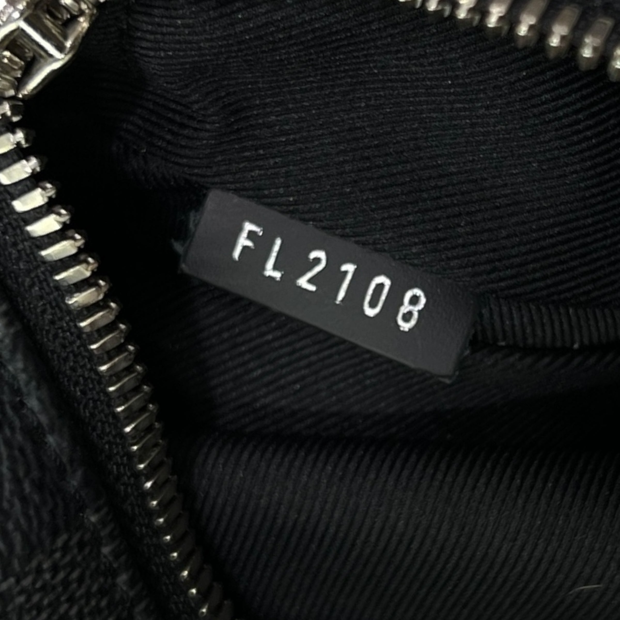 LOUIS VUITTON ZAINO JOSH