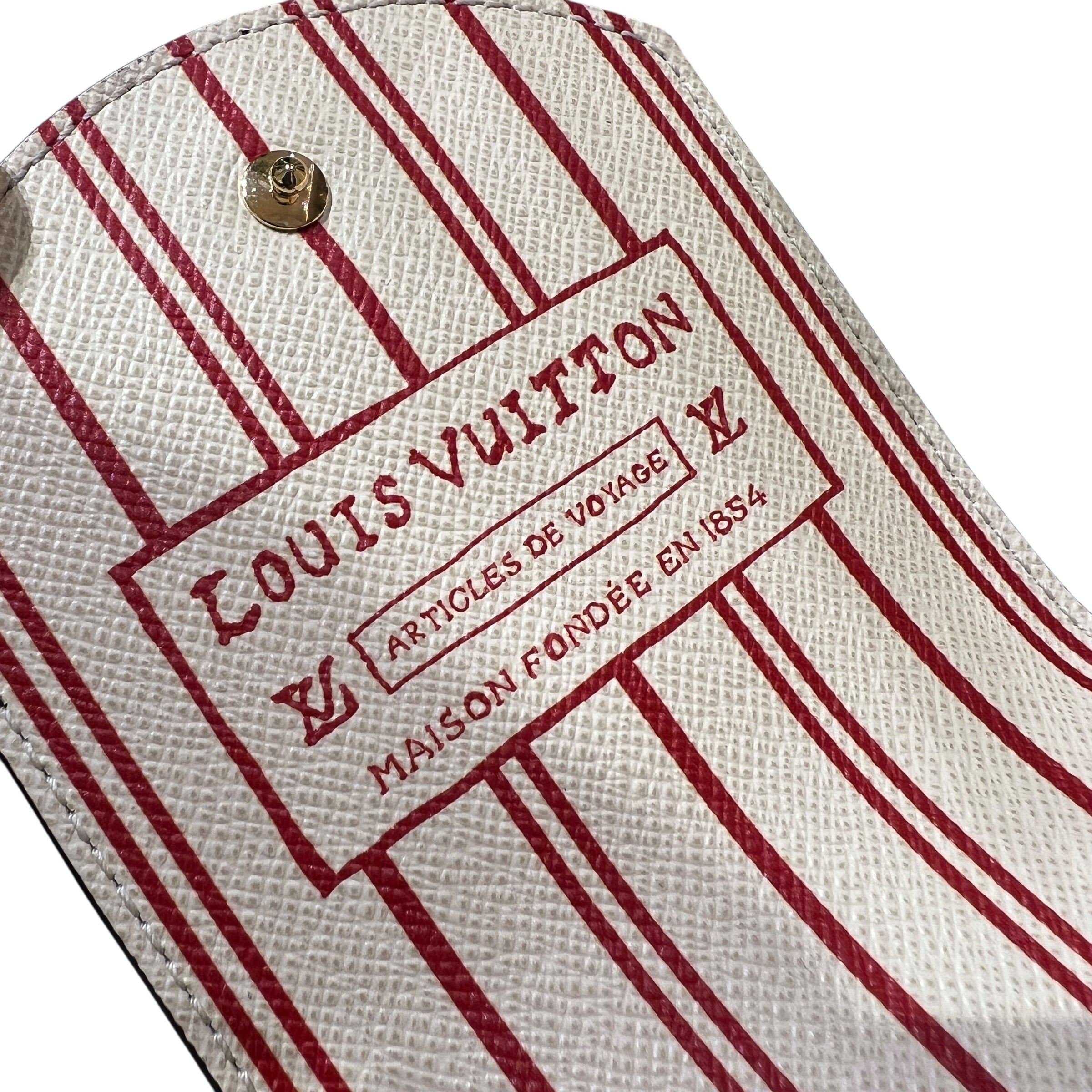 Pochette Notepad travels with Grace Coddington