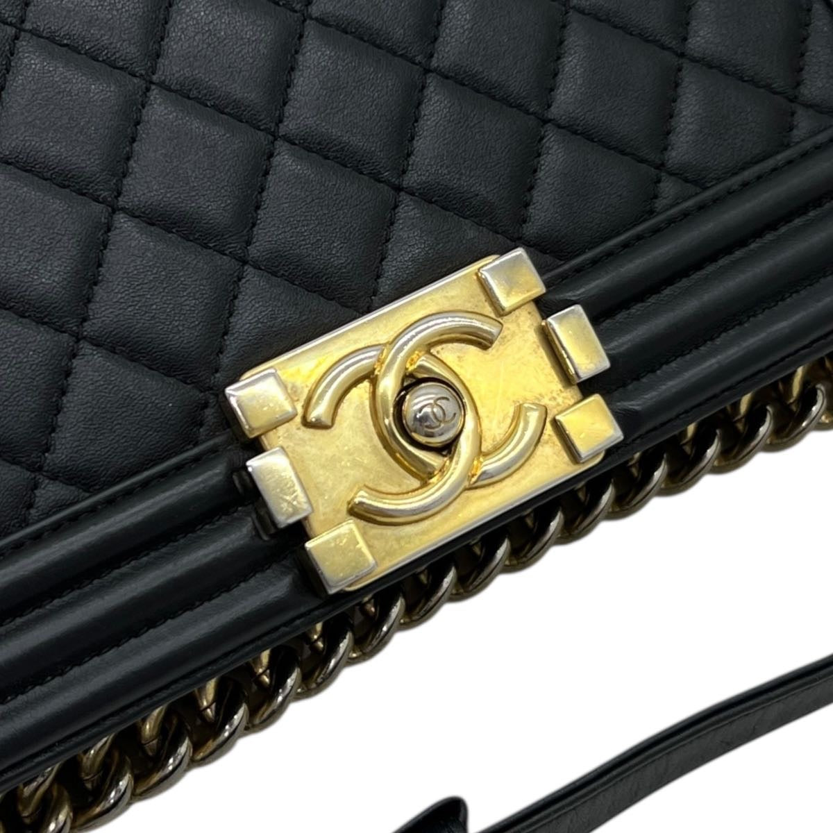 CHANEL BORSA BOY
