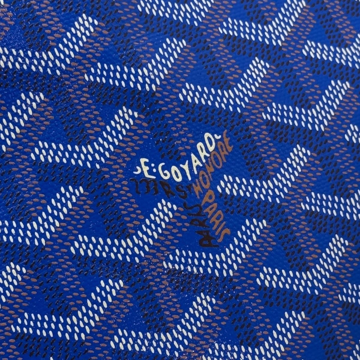 Conti Pouch