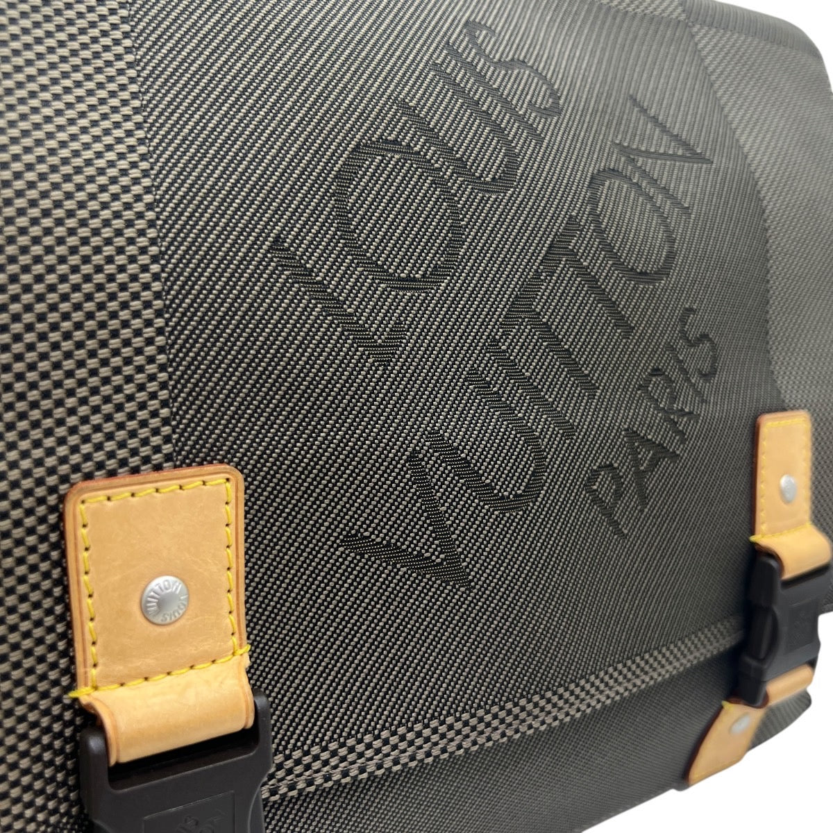 LOUIS VUITTON TRACOLLA MESSENGER GEANT