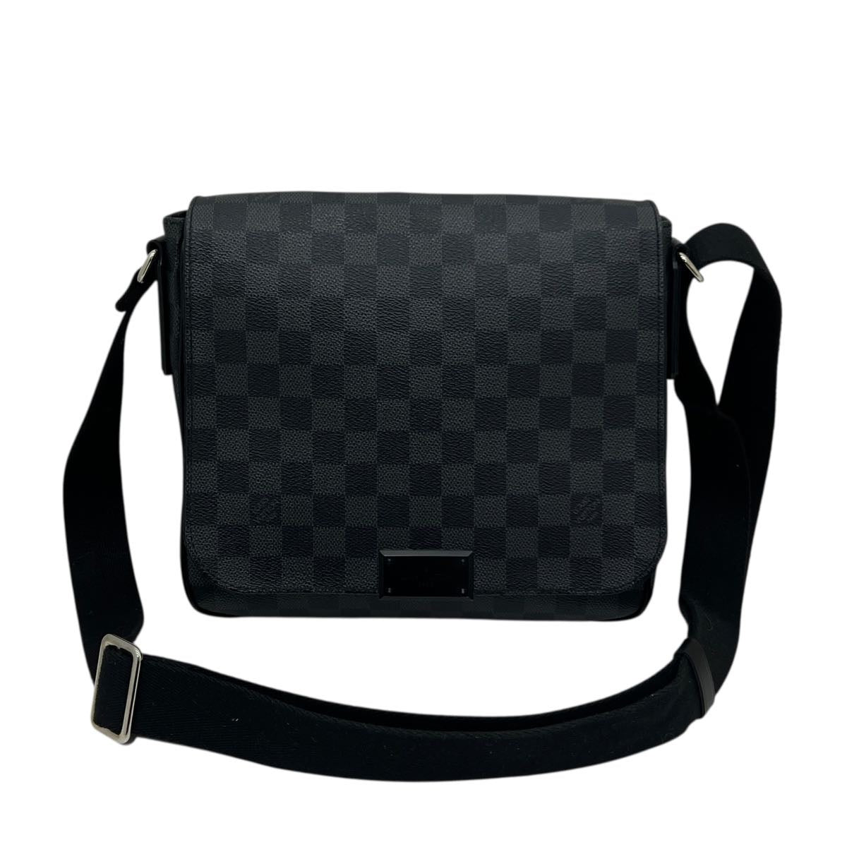 LOUIS VUITTON DISTRICT PM