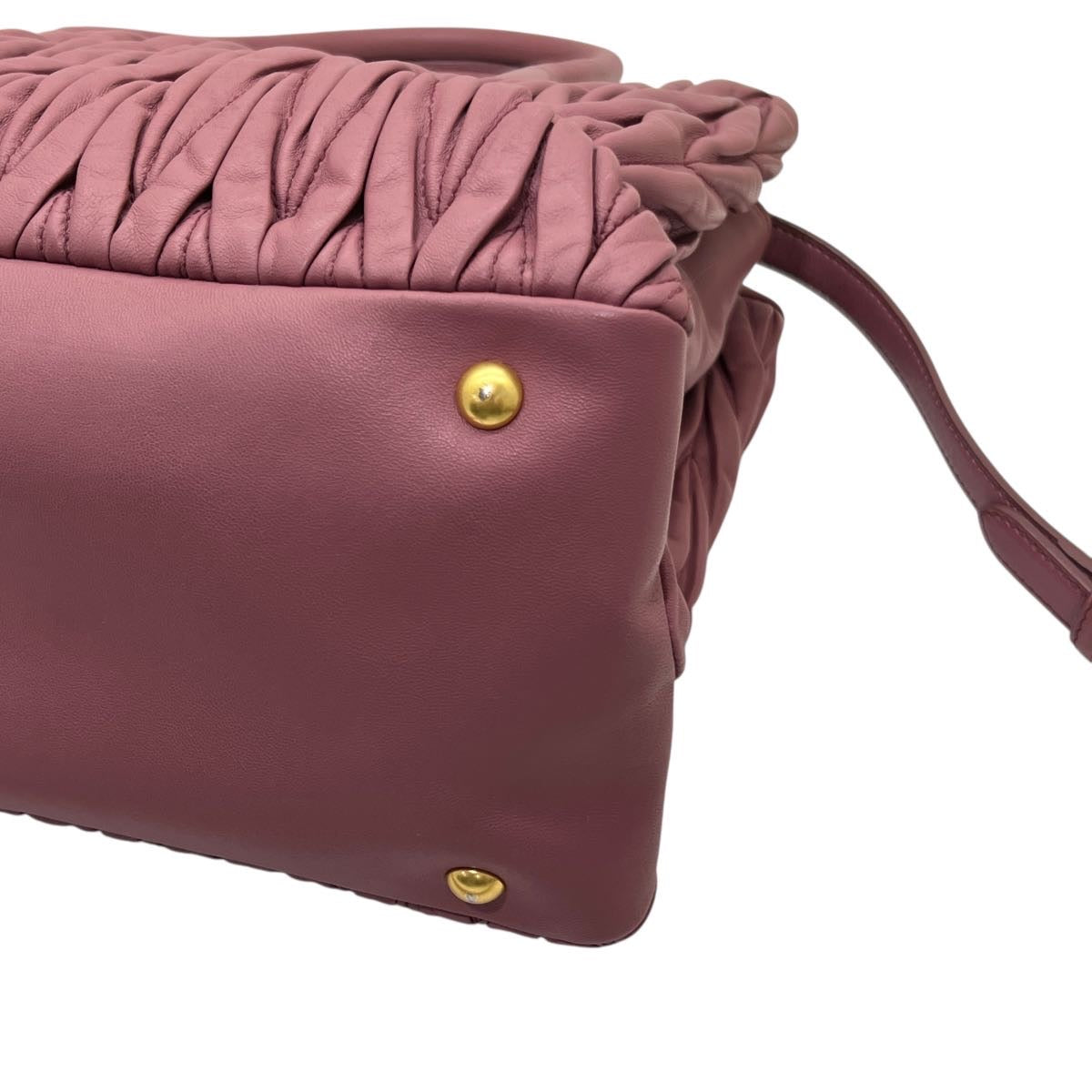 MIU MIU BORSA A TRACOLLA IN NAPPA GOFFRATA