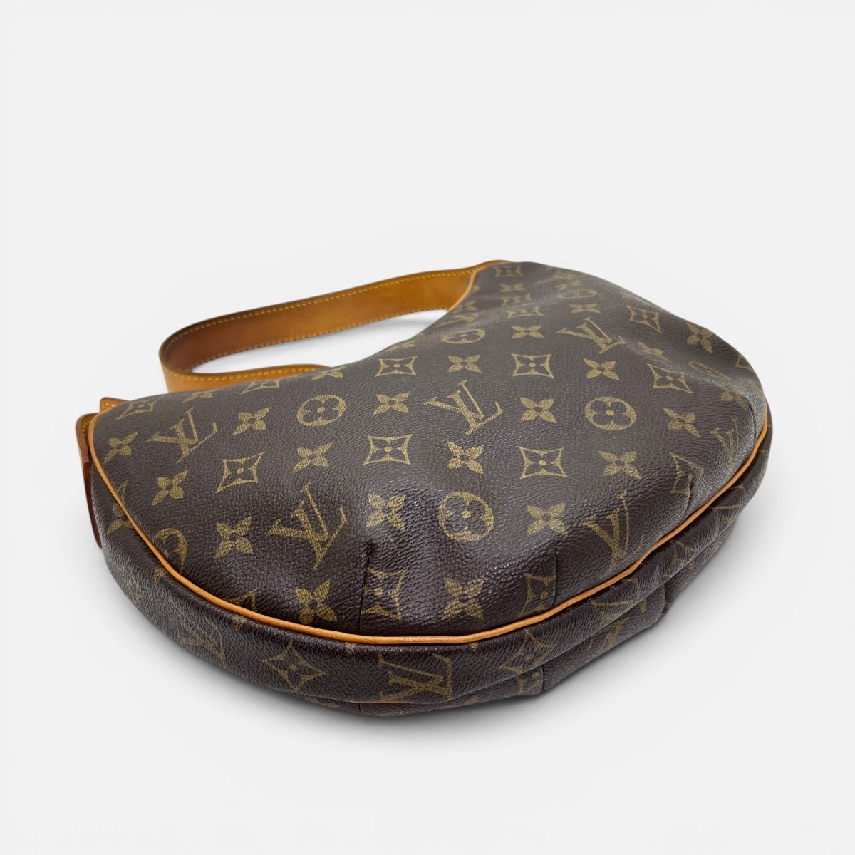 Croissant Monogram