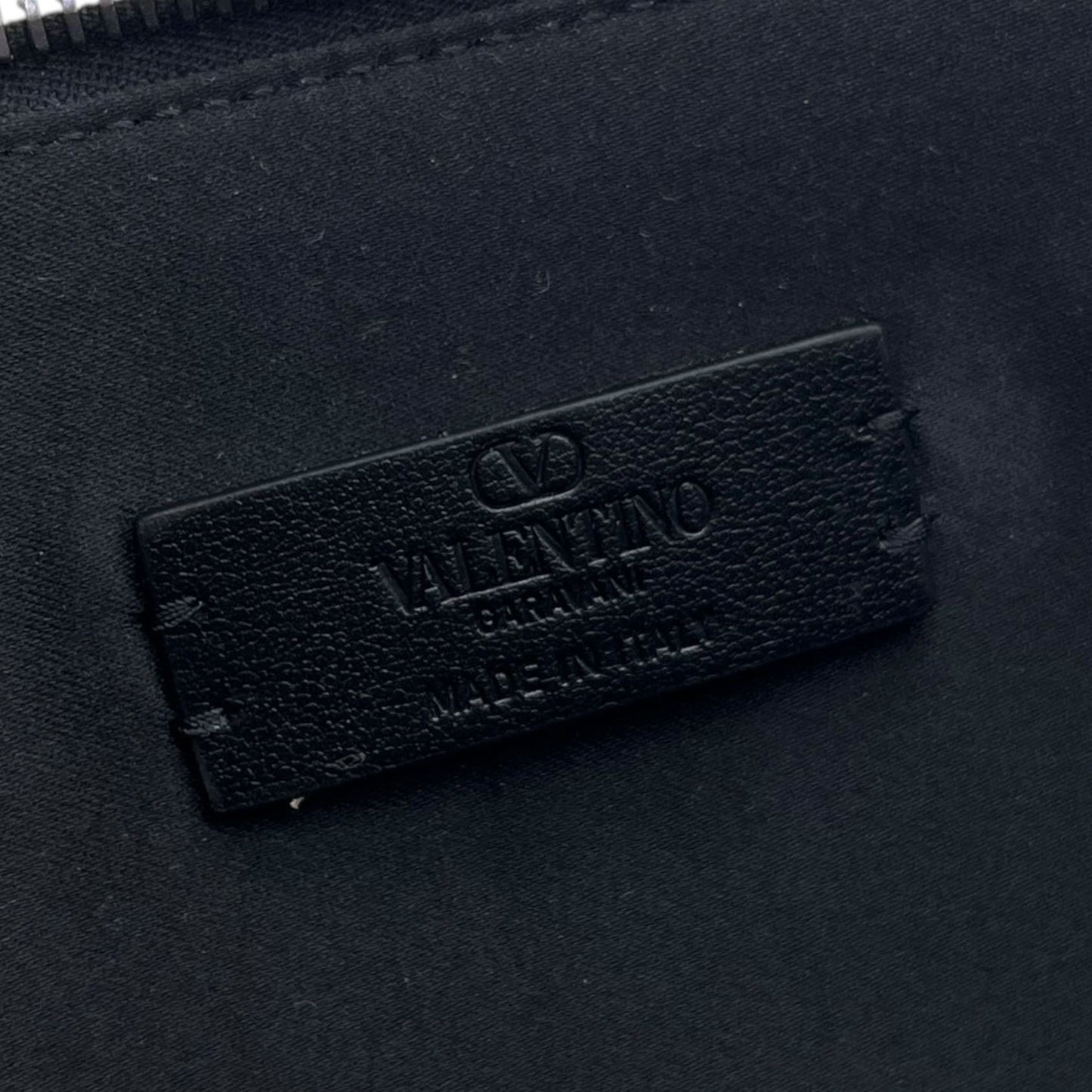 VALENTINO POUCH VLOGO SIGNATURE