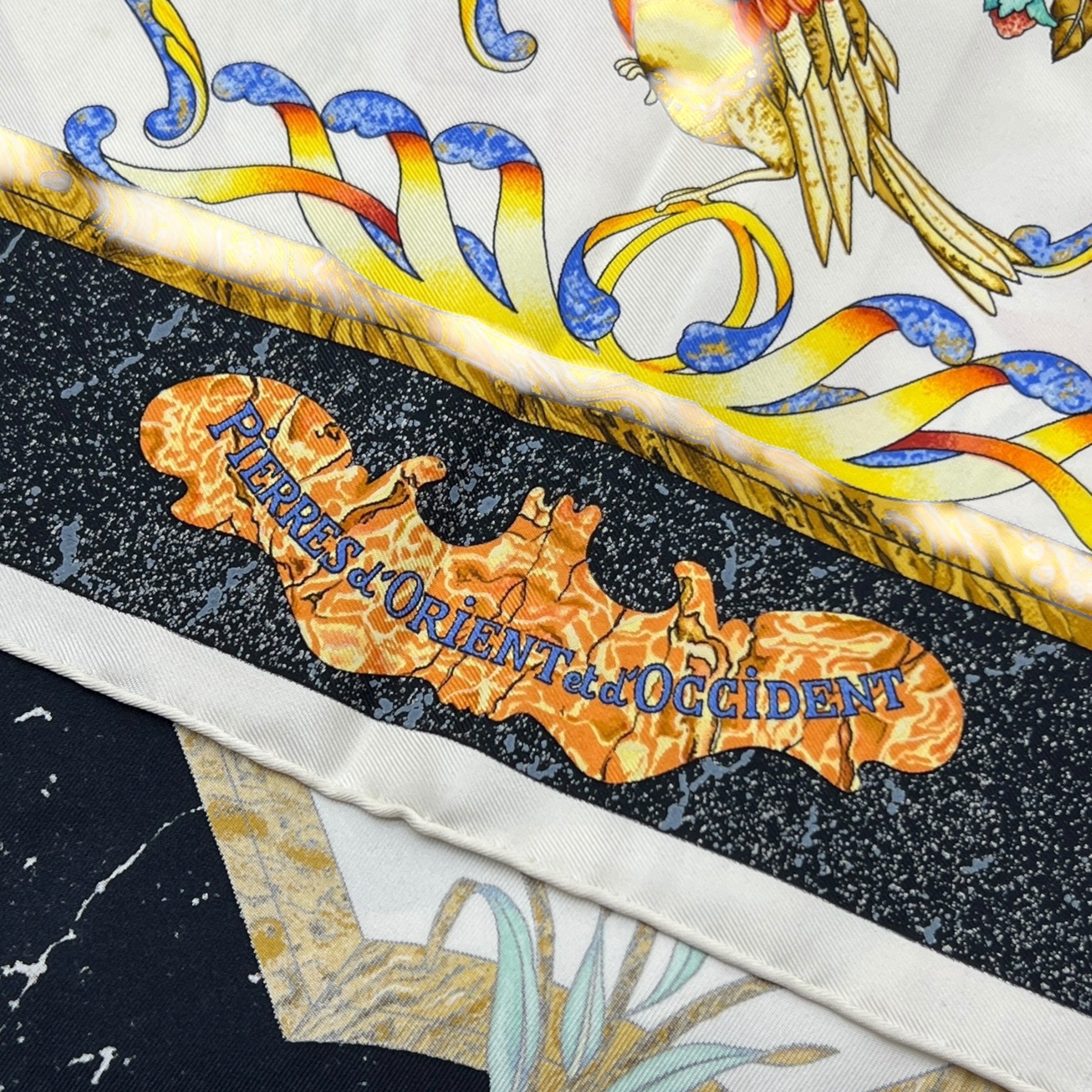 Foulard Carré 90 Pierres d’Orient et d’Occident